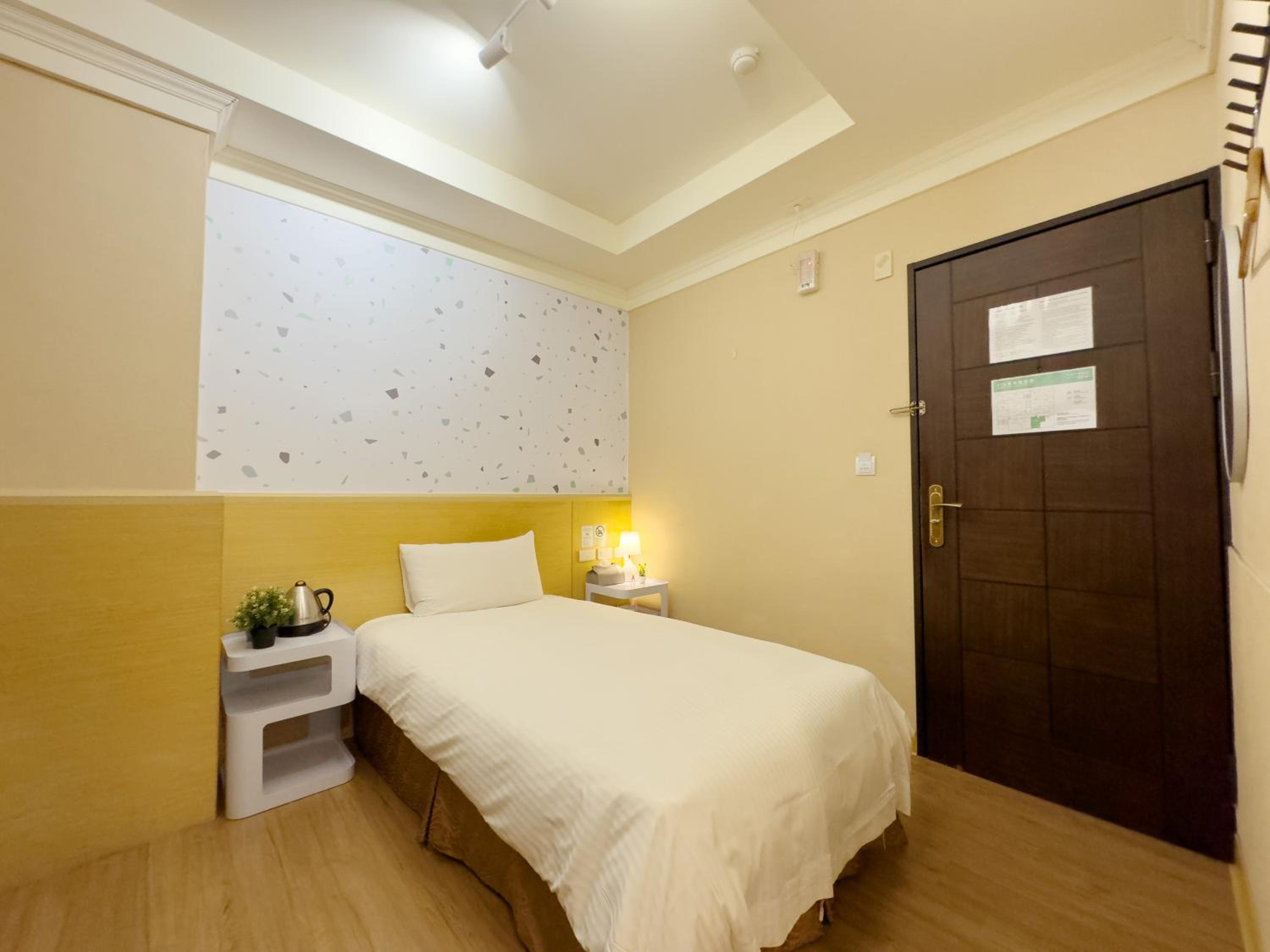 Standard Single Room photo 3