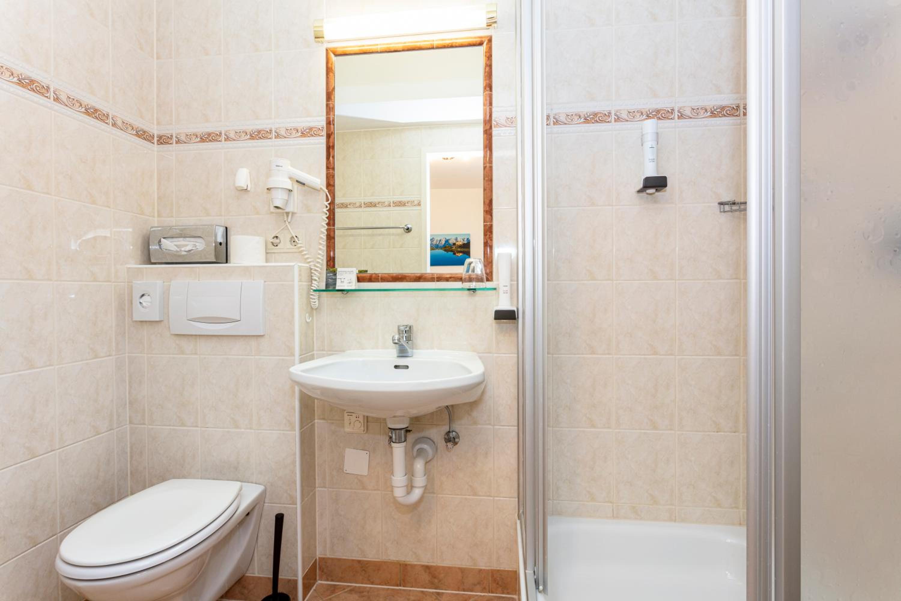 Single Room photo 3