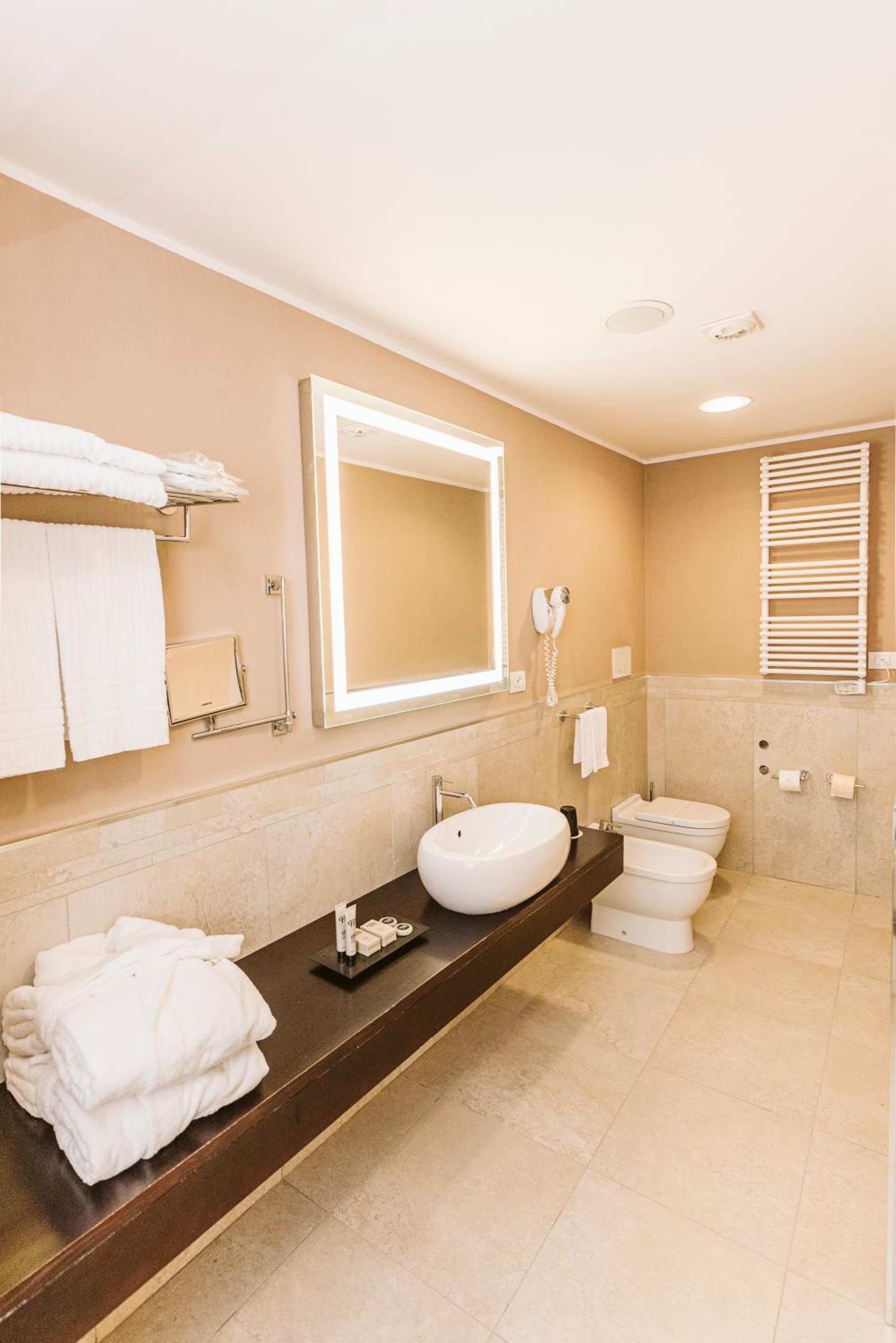 Junior Suite - Photo 4