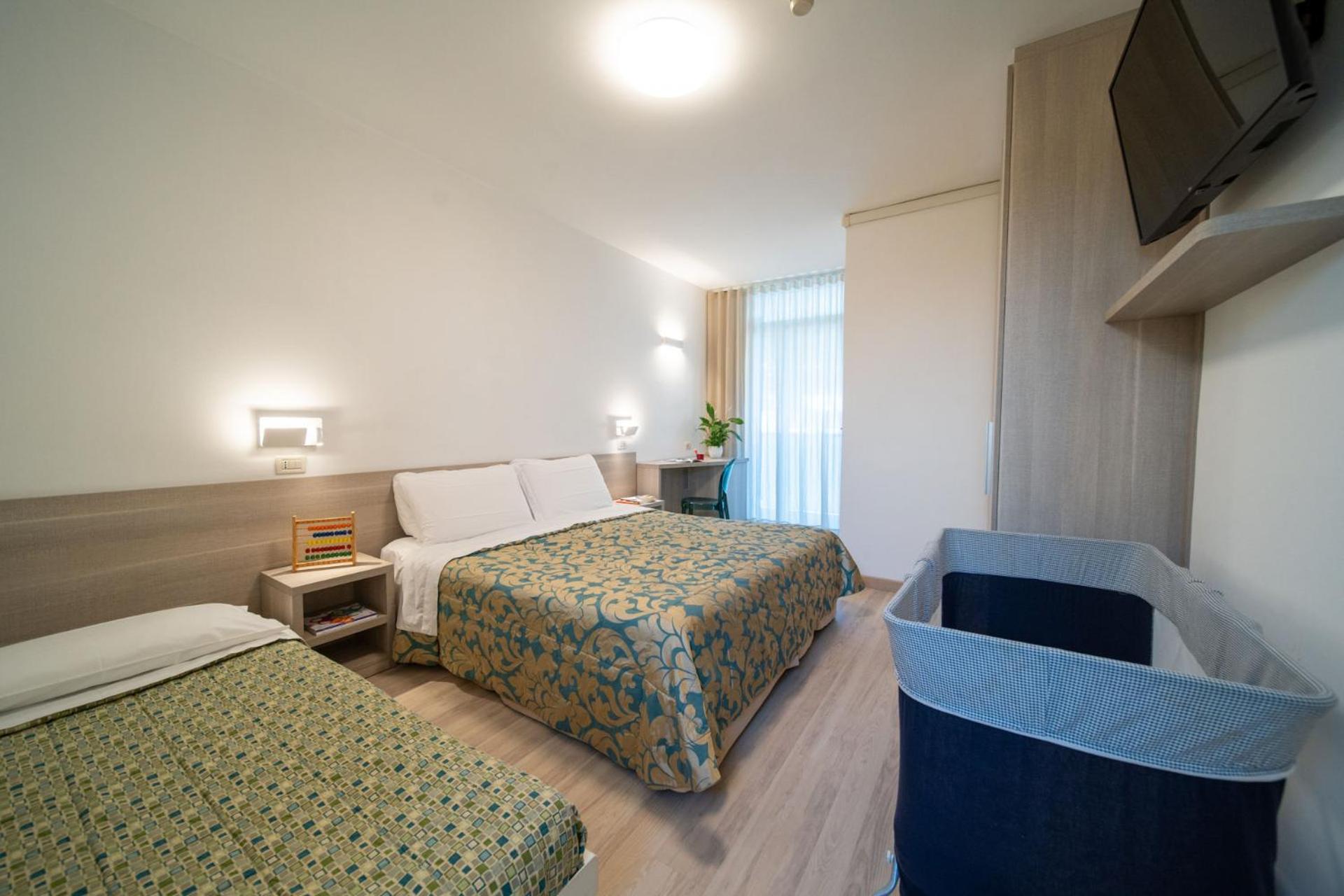 Classic Triple Room - Photo 5
