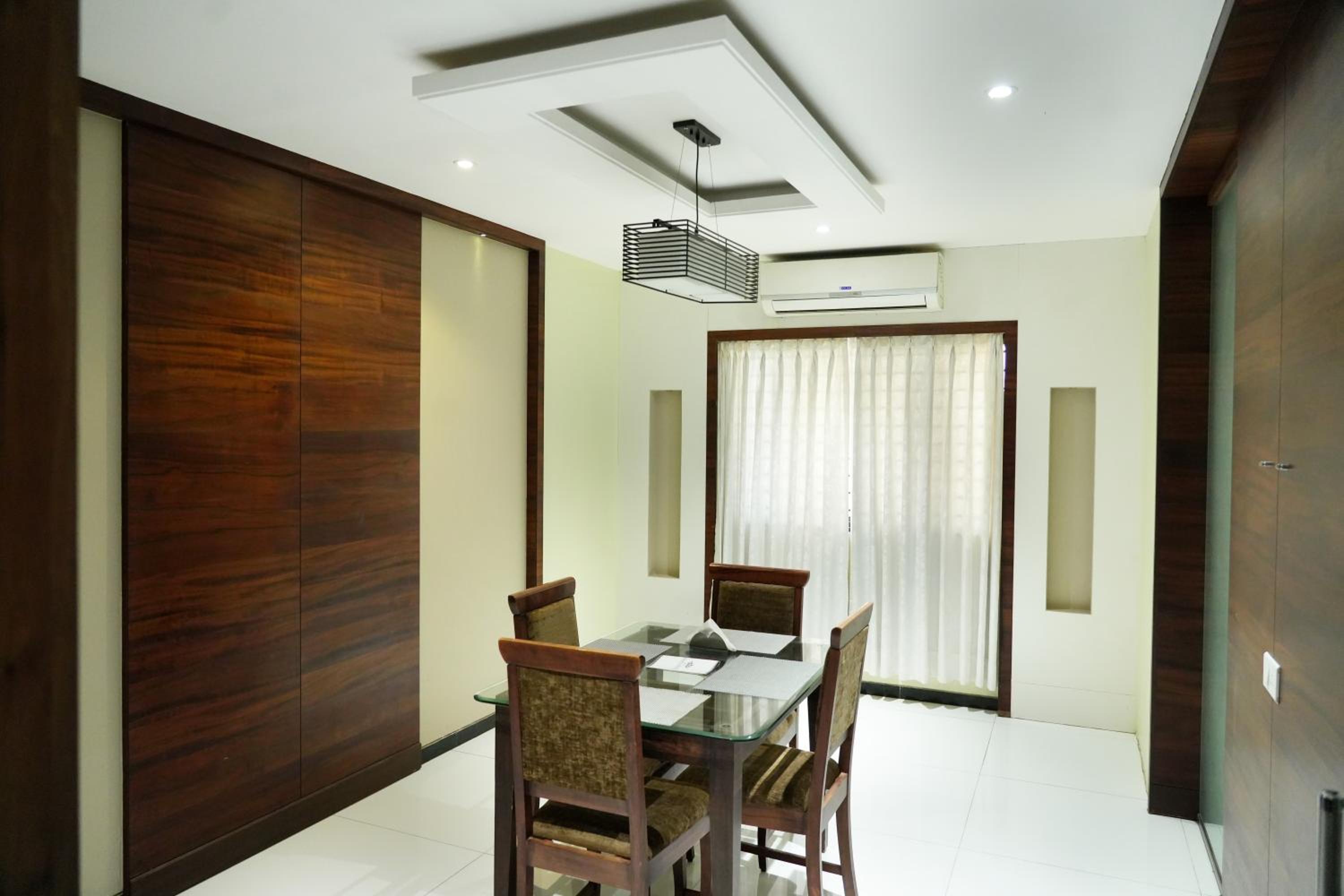 Executive Suite photo 3