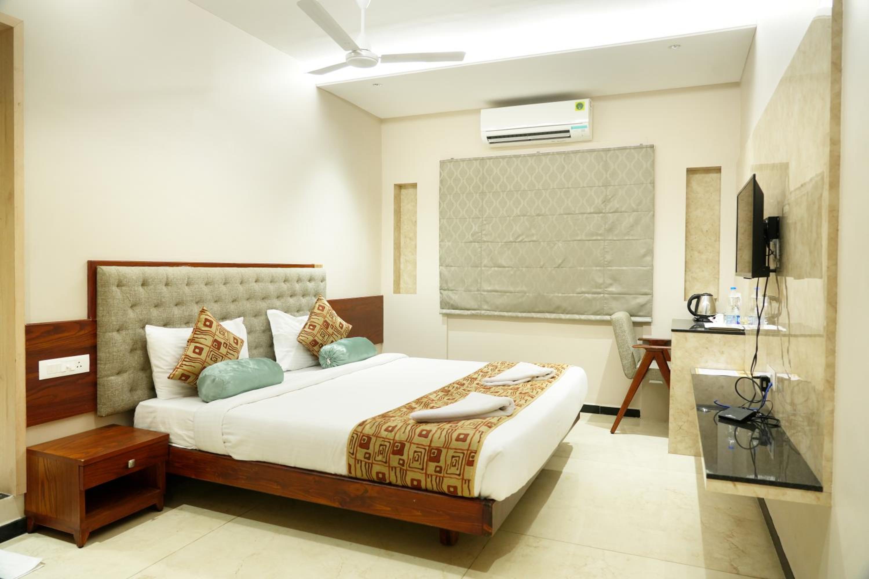 Deluxe Queen Room photo 1