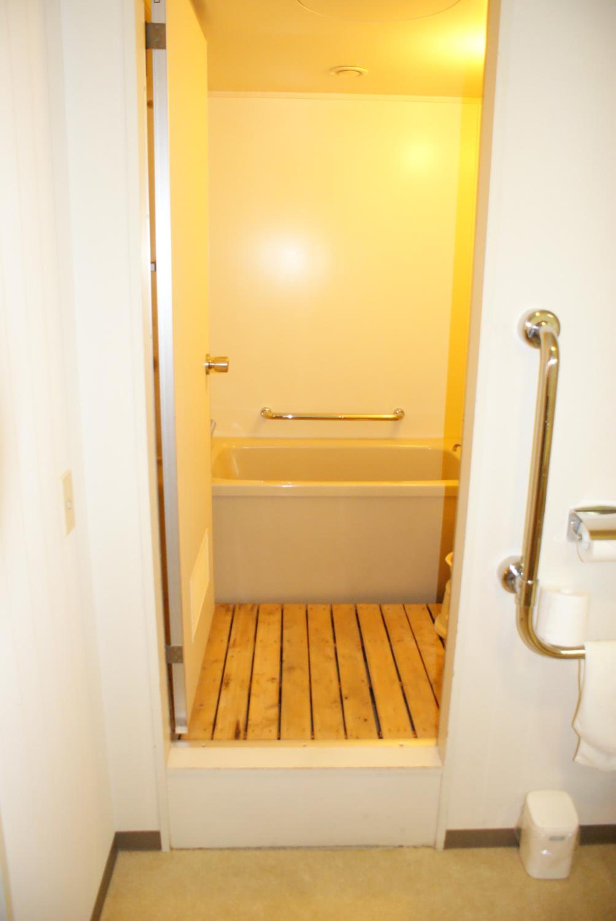 Classic Accessible Room With Mountain View photo 2
