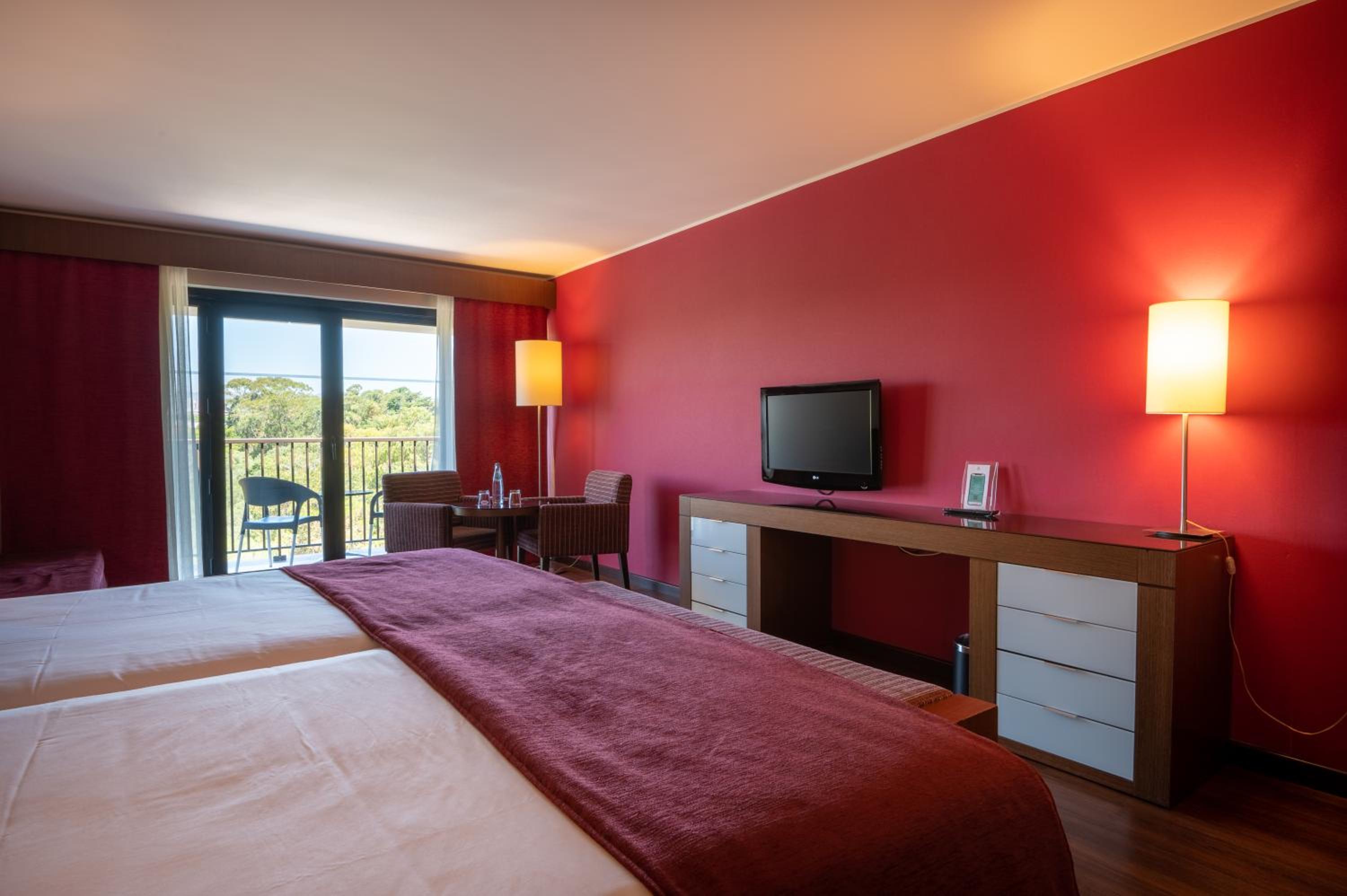 Twin Room - Photo 4