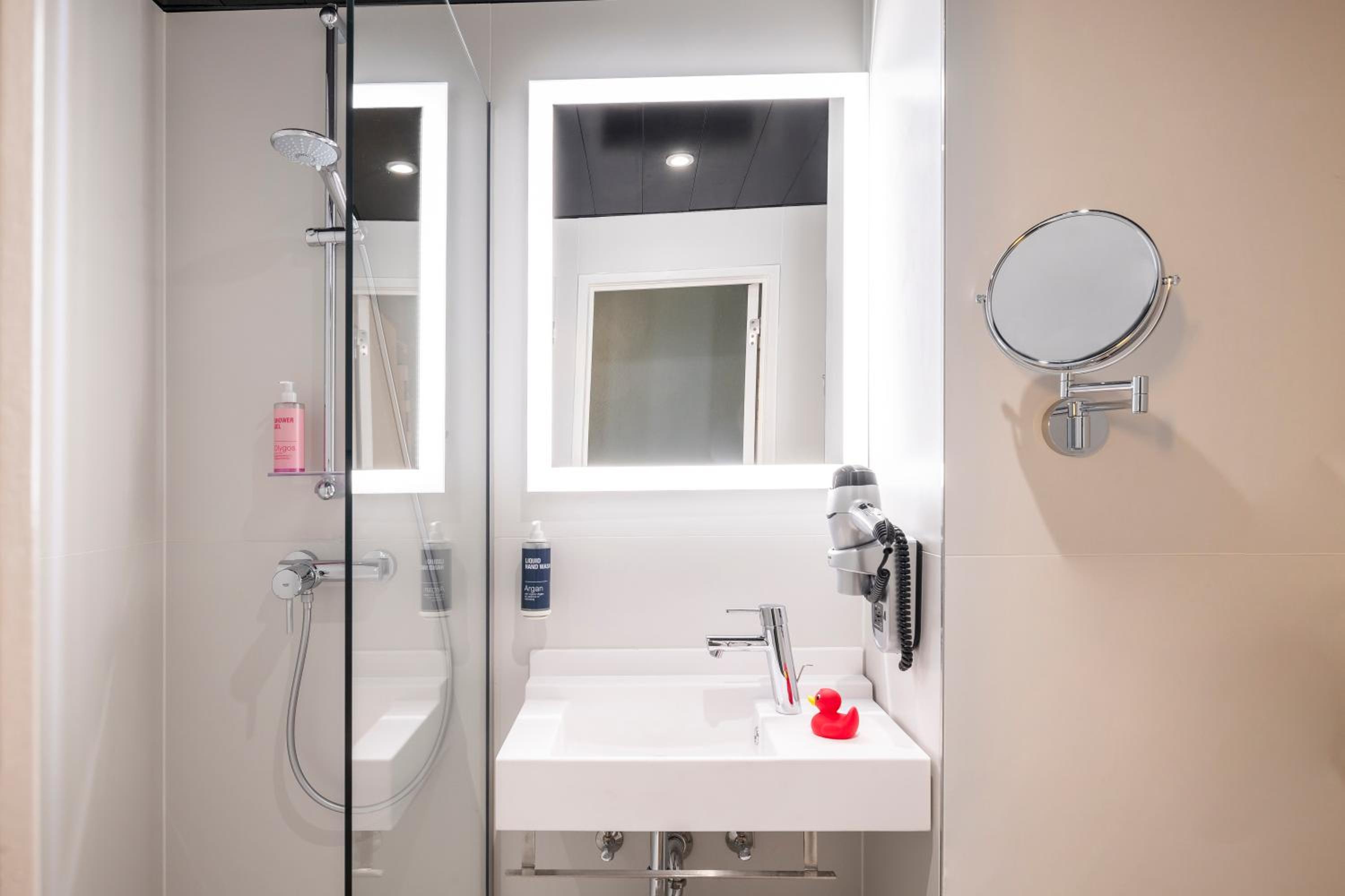 Classic Double Room - Photo 5