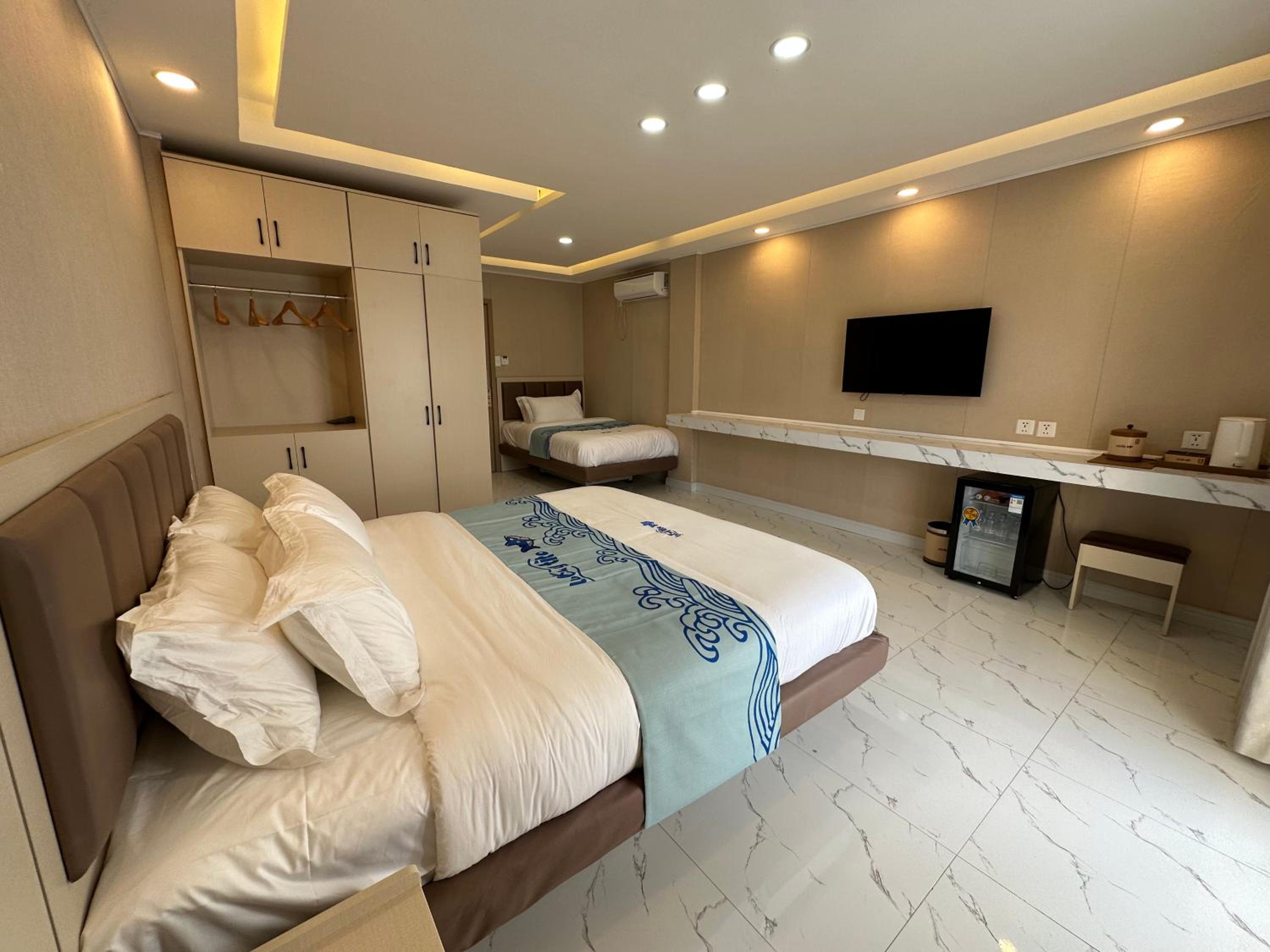 Superior Triple Room with Sea View