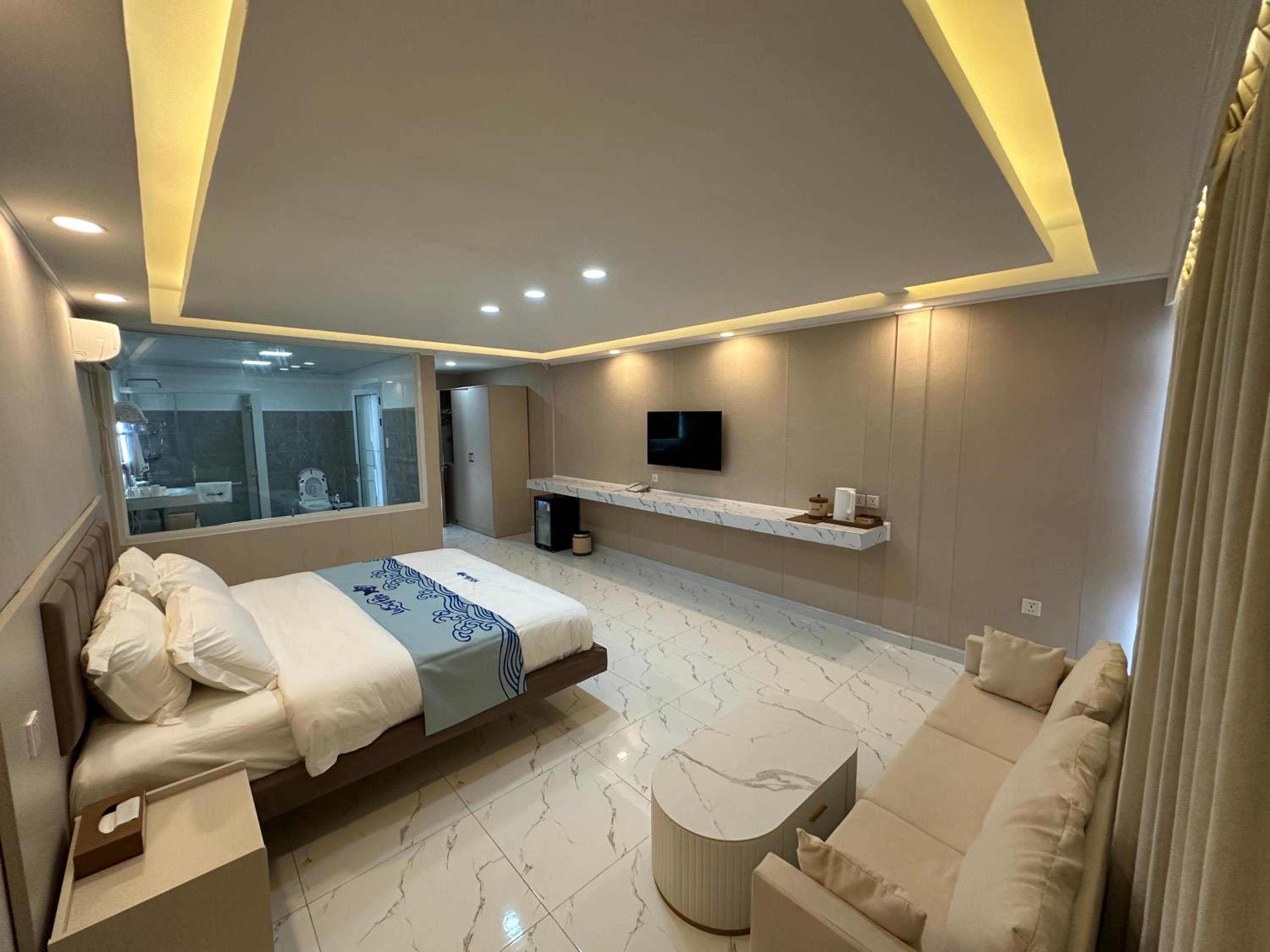 Superior Deluxe Double or Twin Room