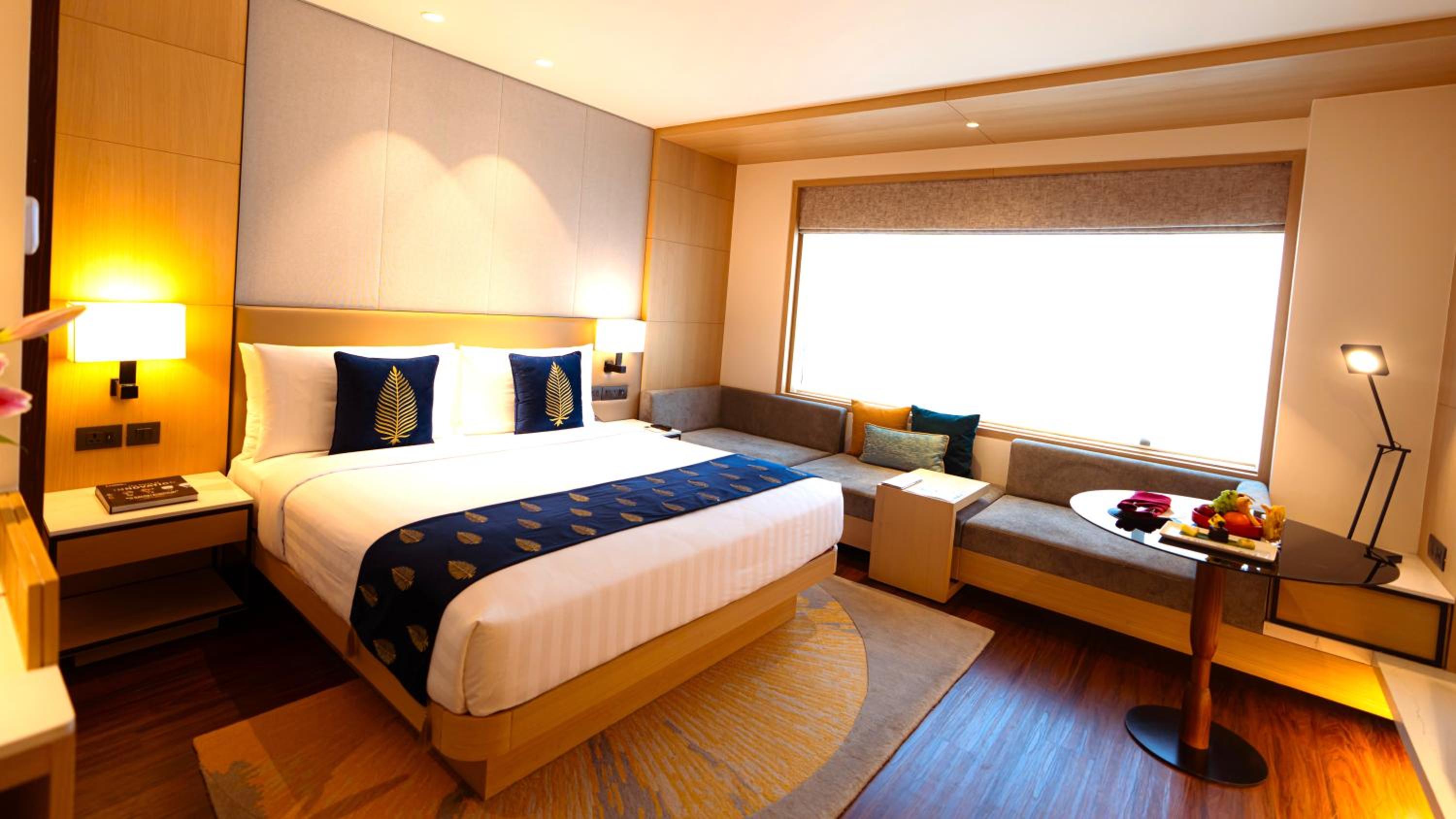 Premium King Room - 20% Discount on F&B and Laundry Service - Photo 1