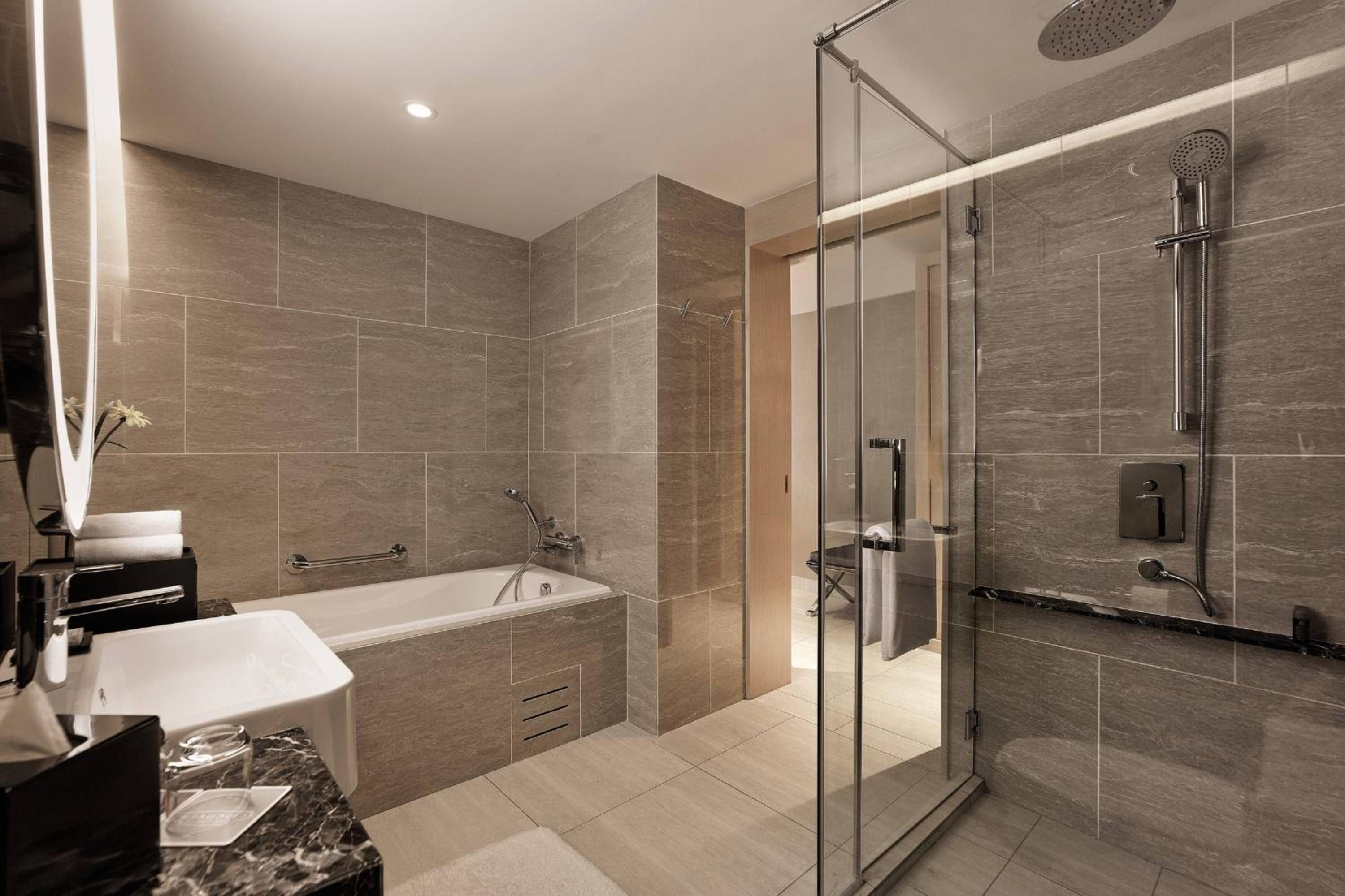 Twin Room with Sofa Bed and Pool View/Access Twin Room with Sofa Bed and Pool View/Access