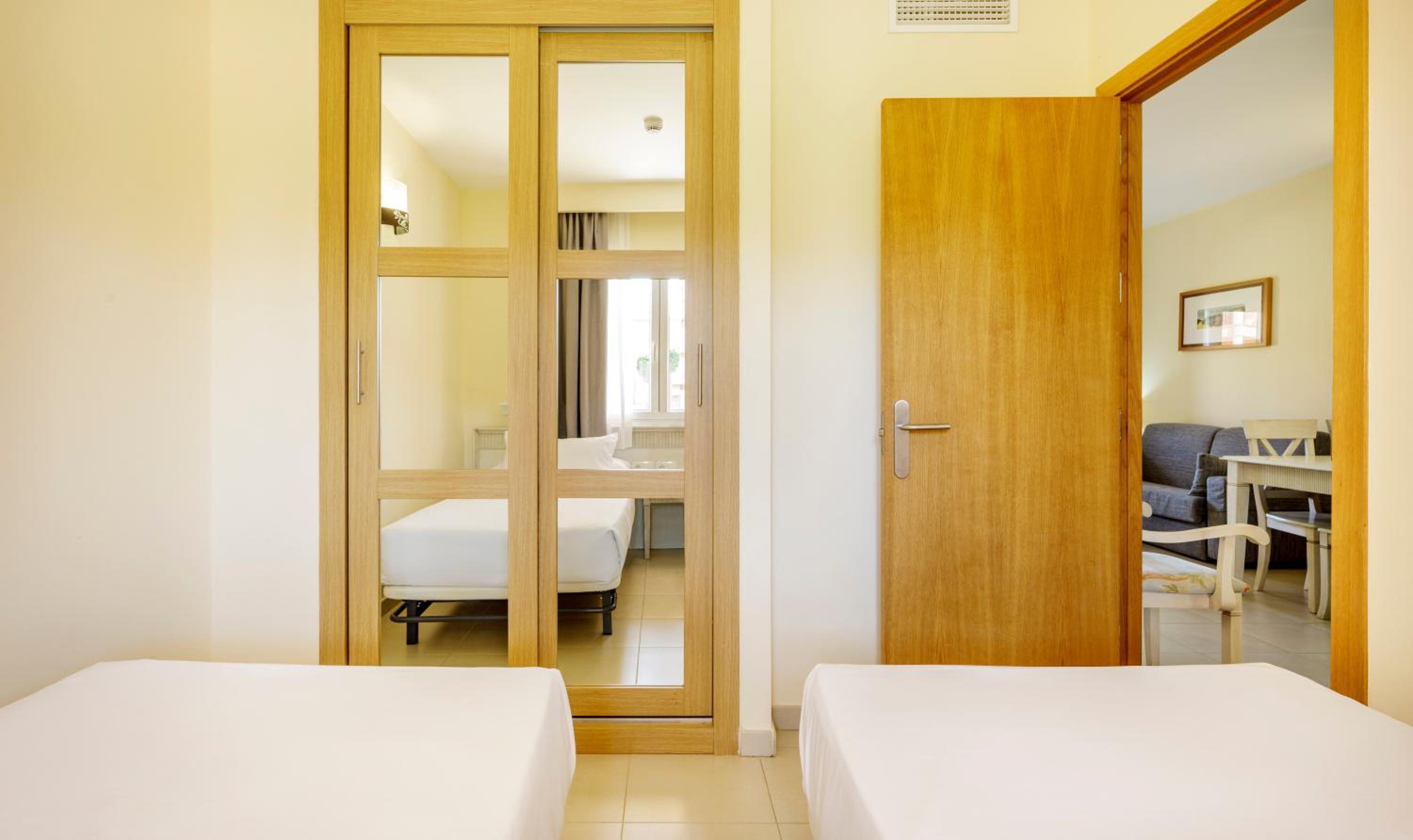 Two-Bedroom Apartment (4 Adults) - Photo 10