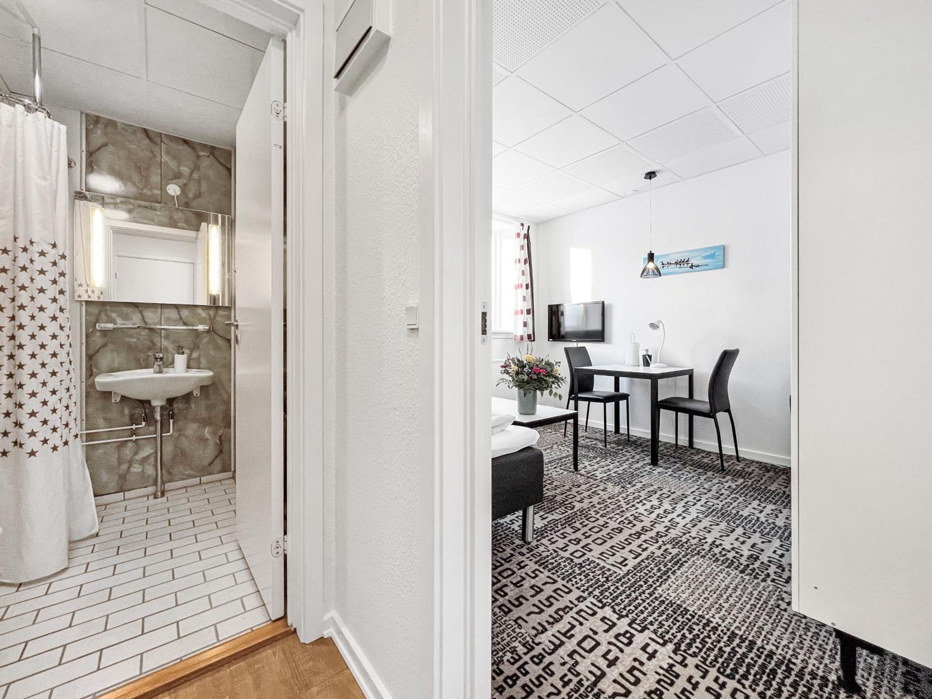 Apartment photo 1