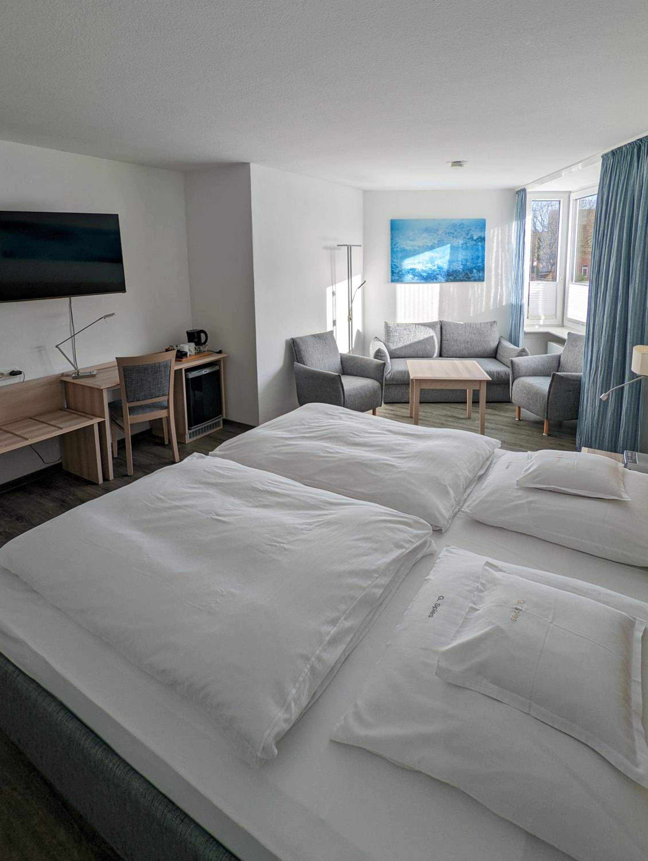 Large Double Room
