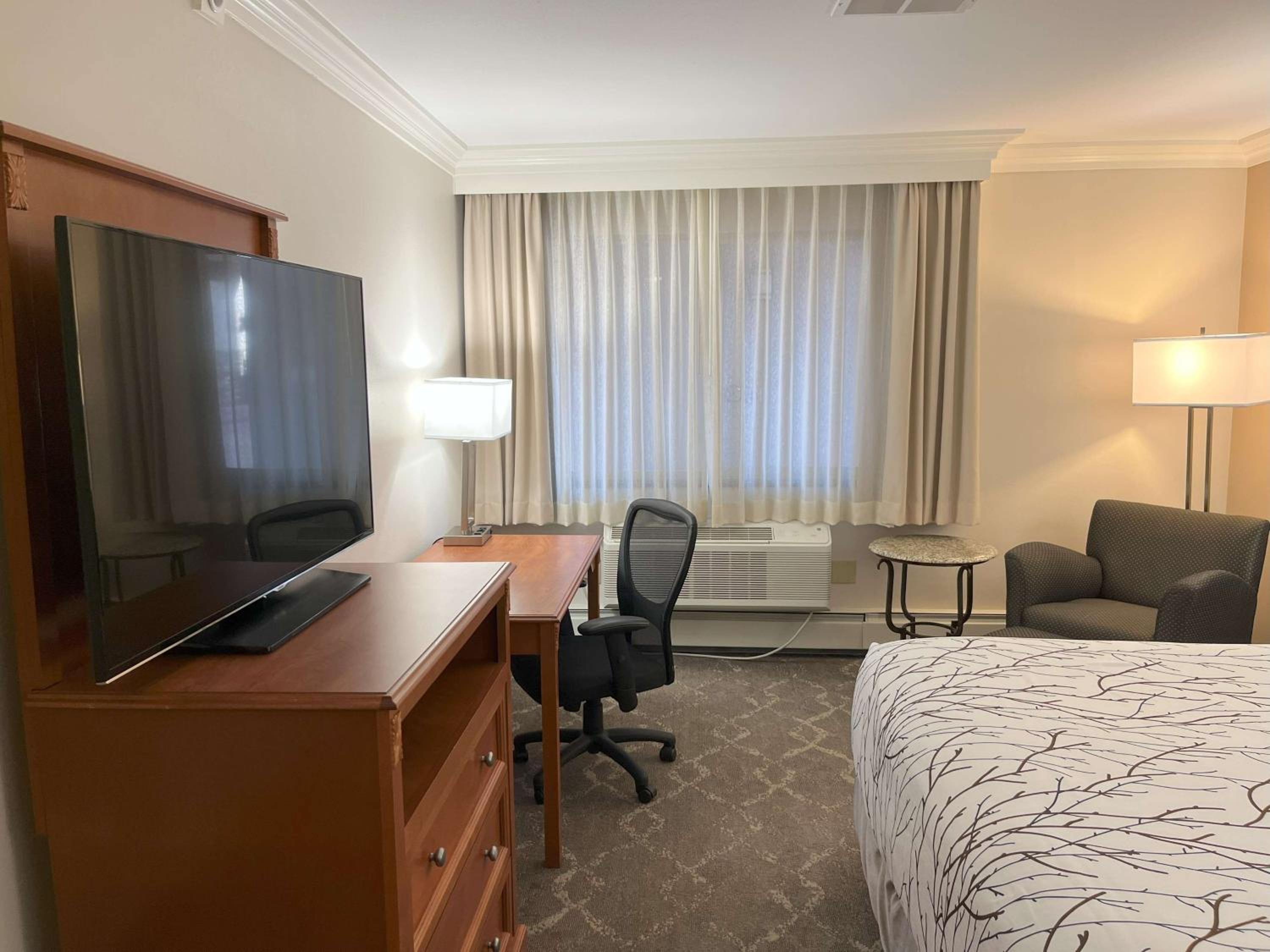 Queen Room
