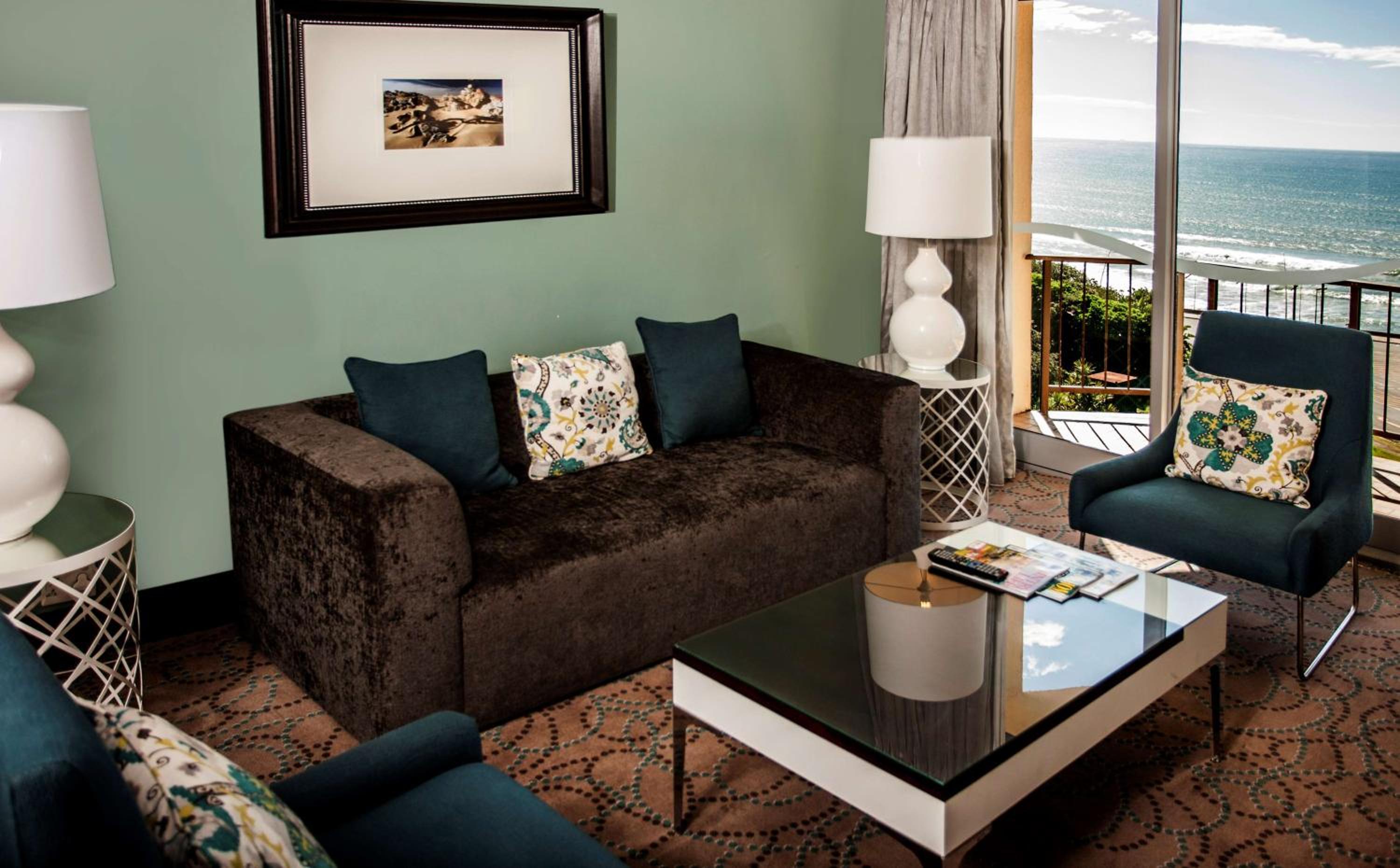 Suite - Non-Smoking photo 2