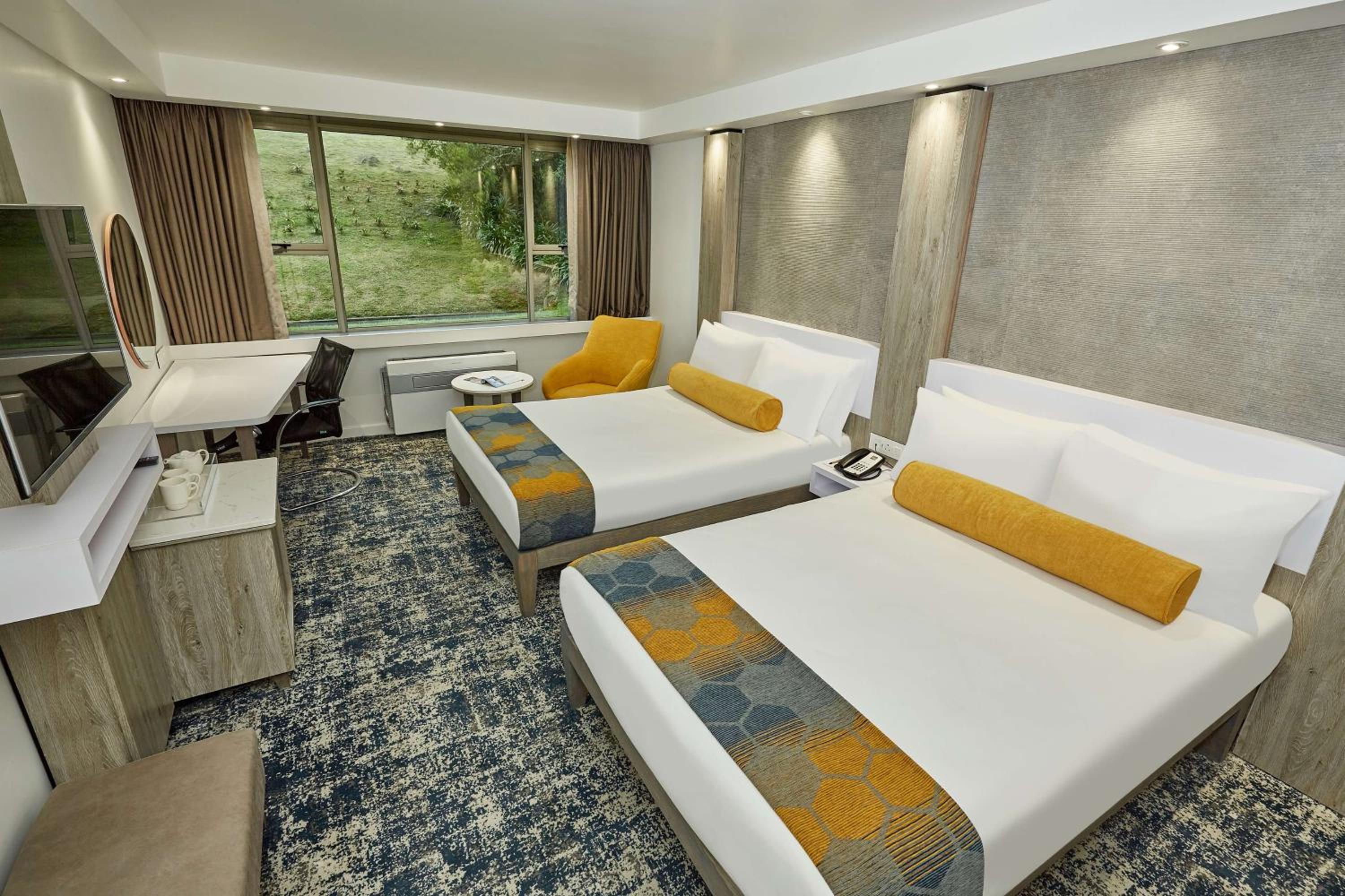 Double Room with Two Double Beds - Non-Smoking - Photo 1