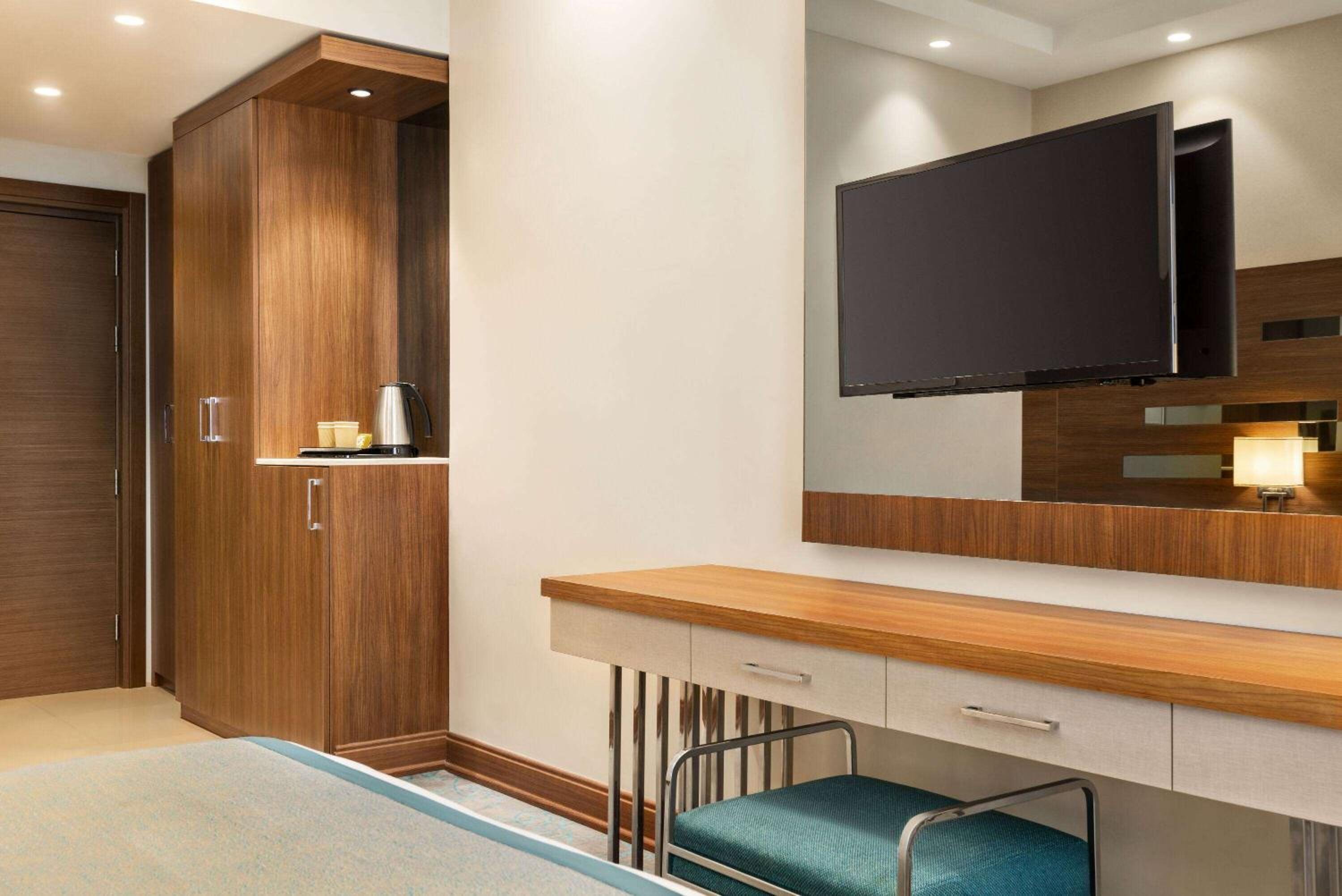 Twin Room - Mobility Accessible - Non-Smoking photo 3