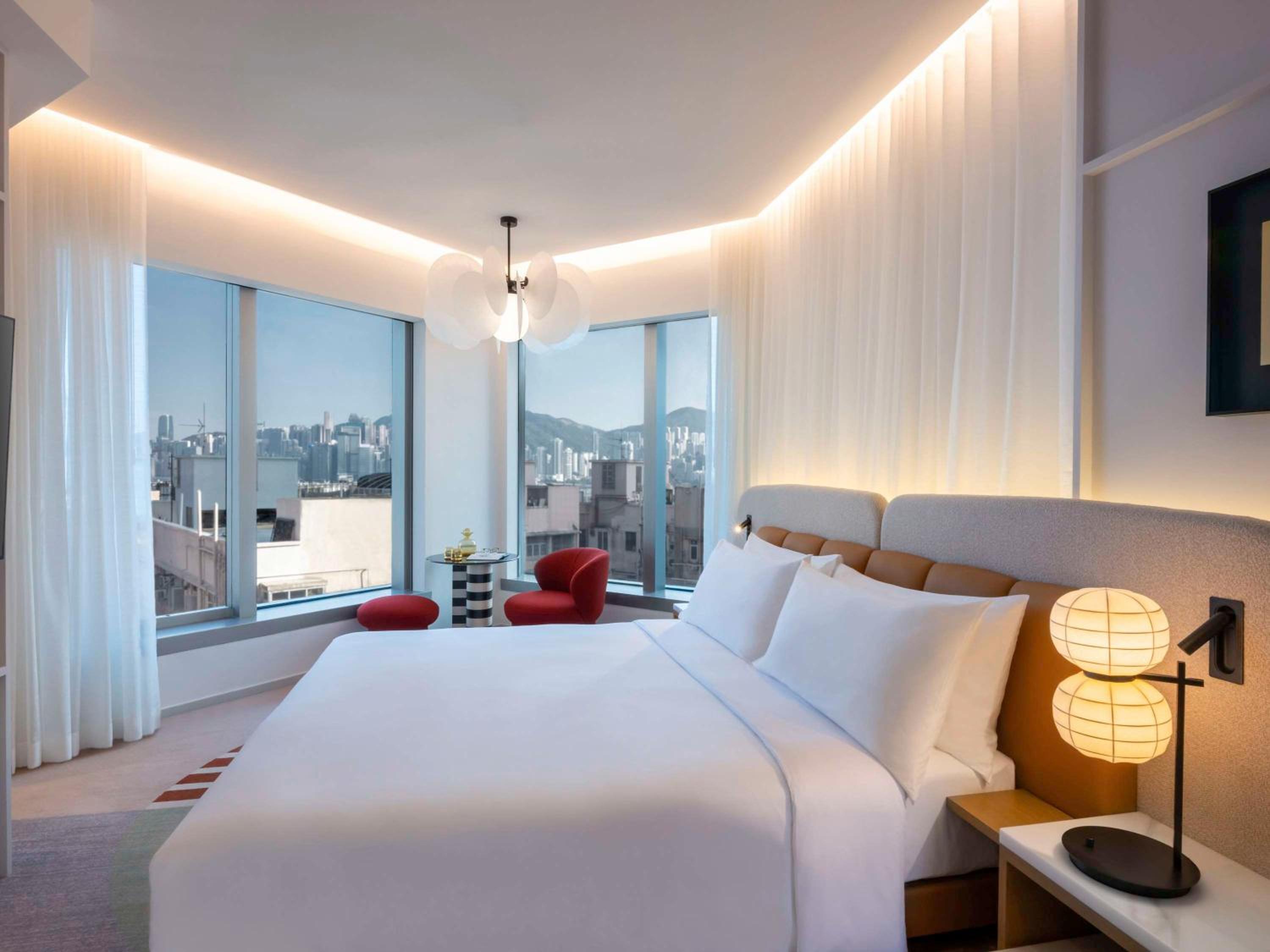 Deluxe King Room photo 2
