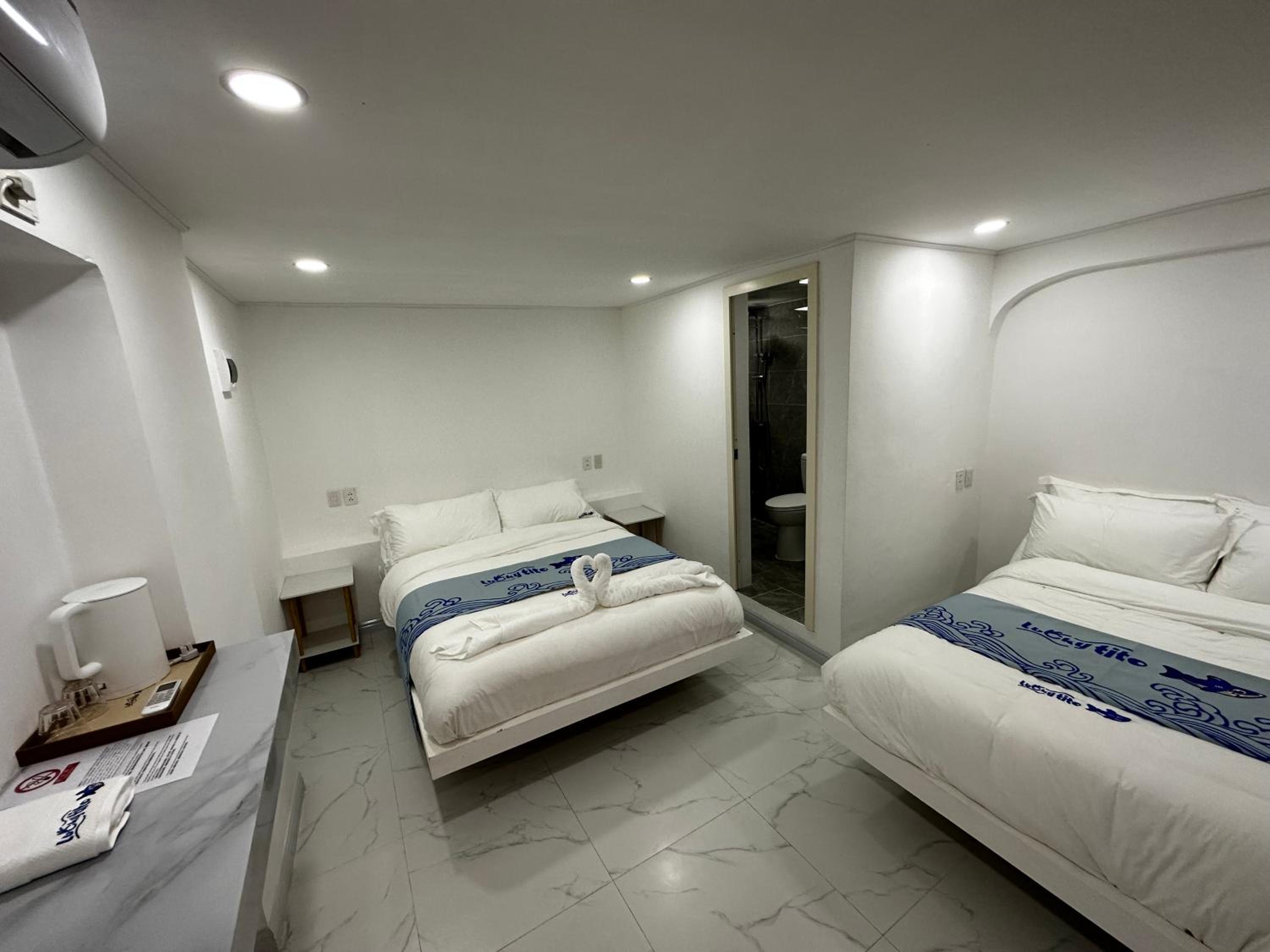 Twin Room with Sea View