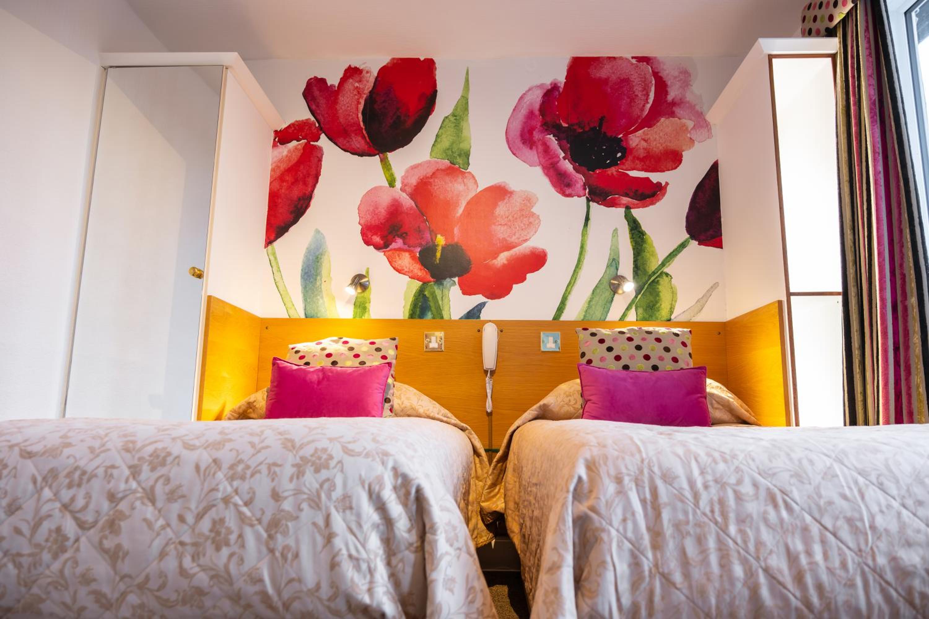 Front Twin Room