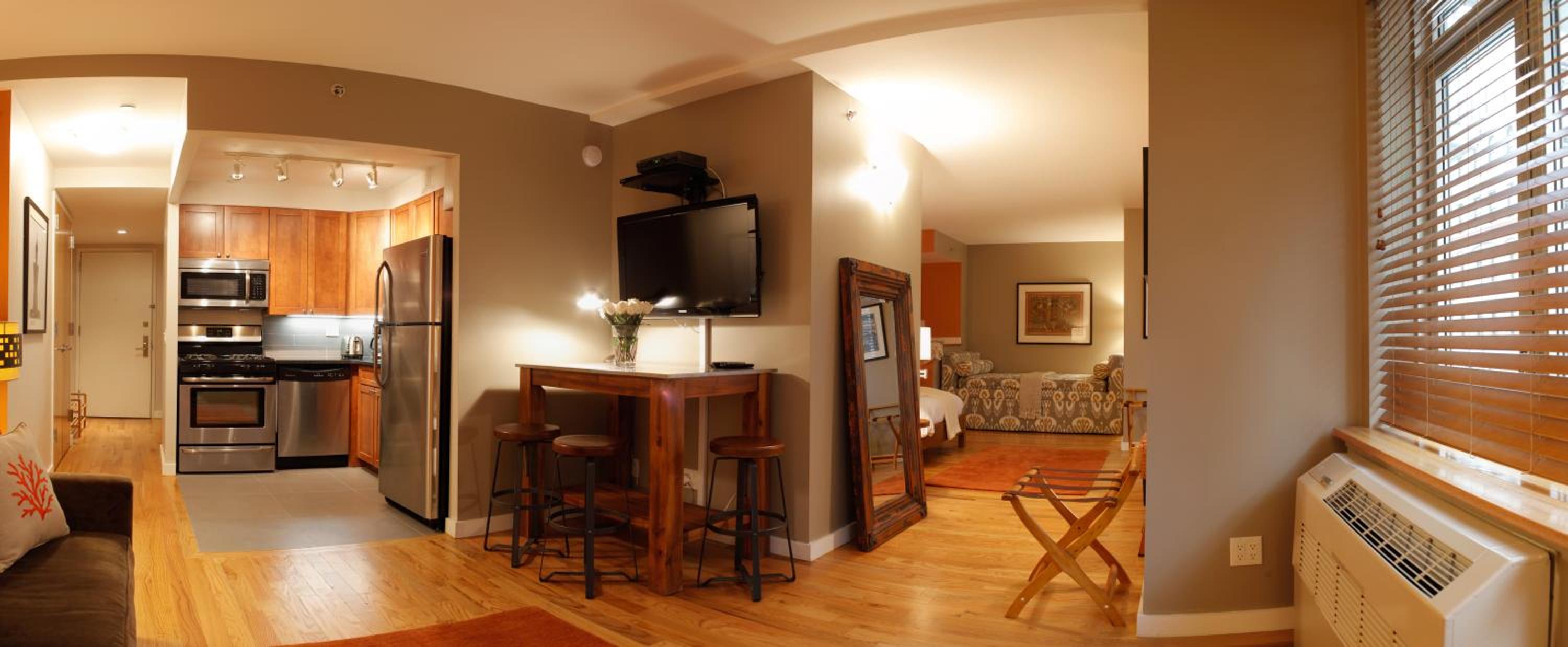King Suite with Sofa Bed photo 2