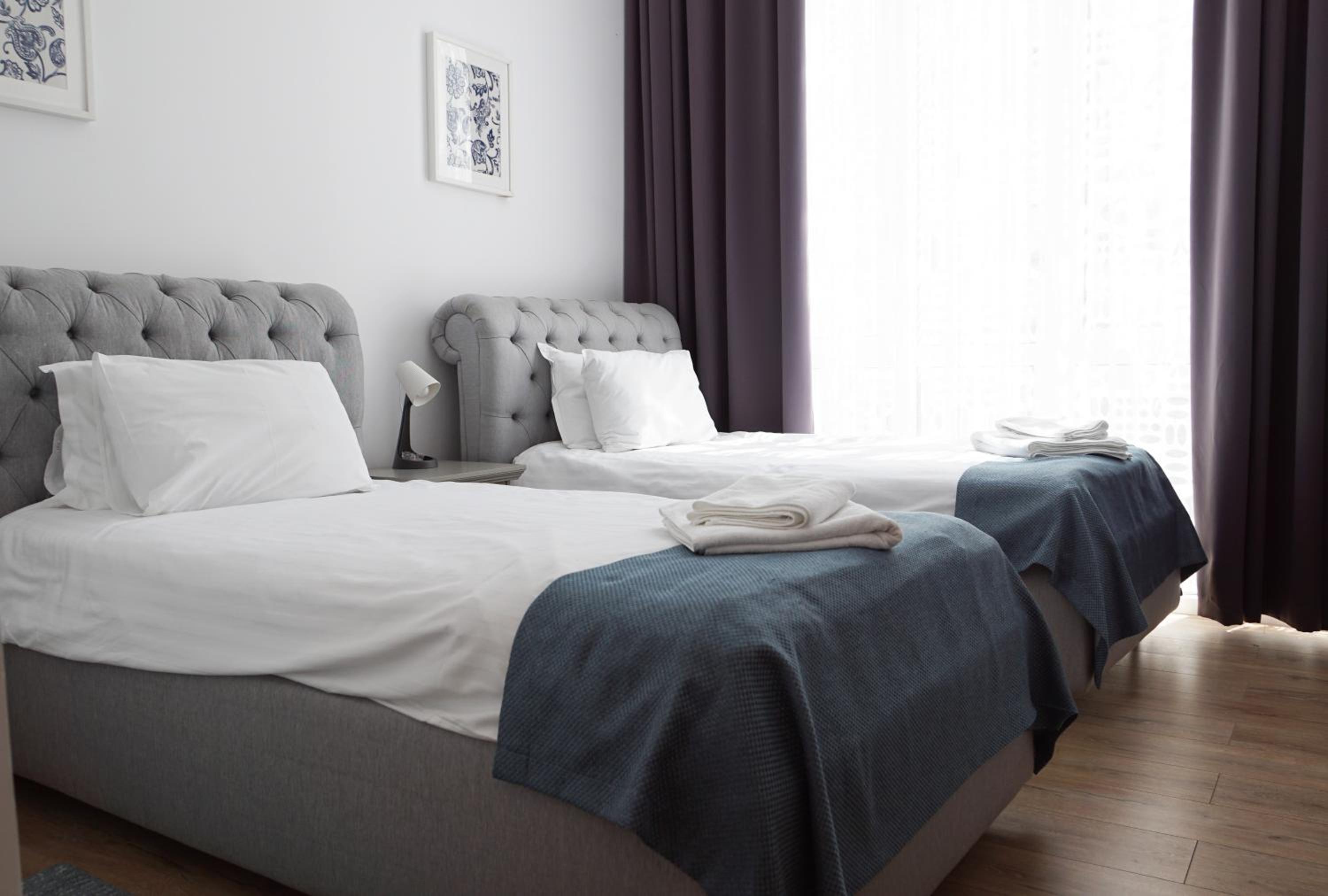 Twin Room - Photo 2