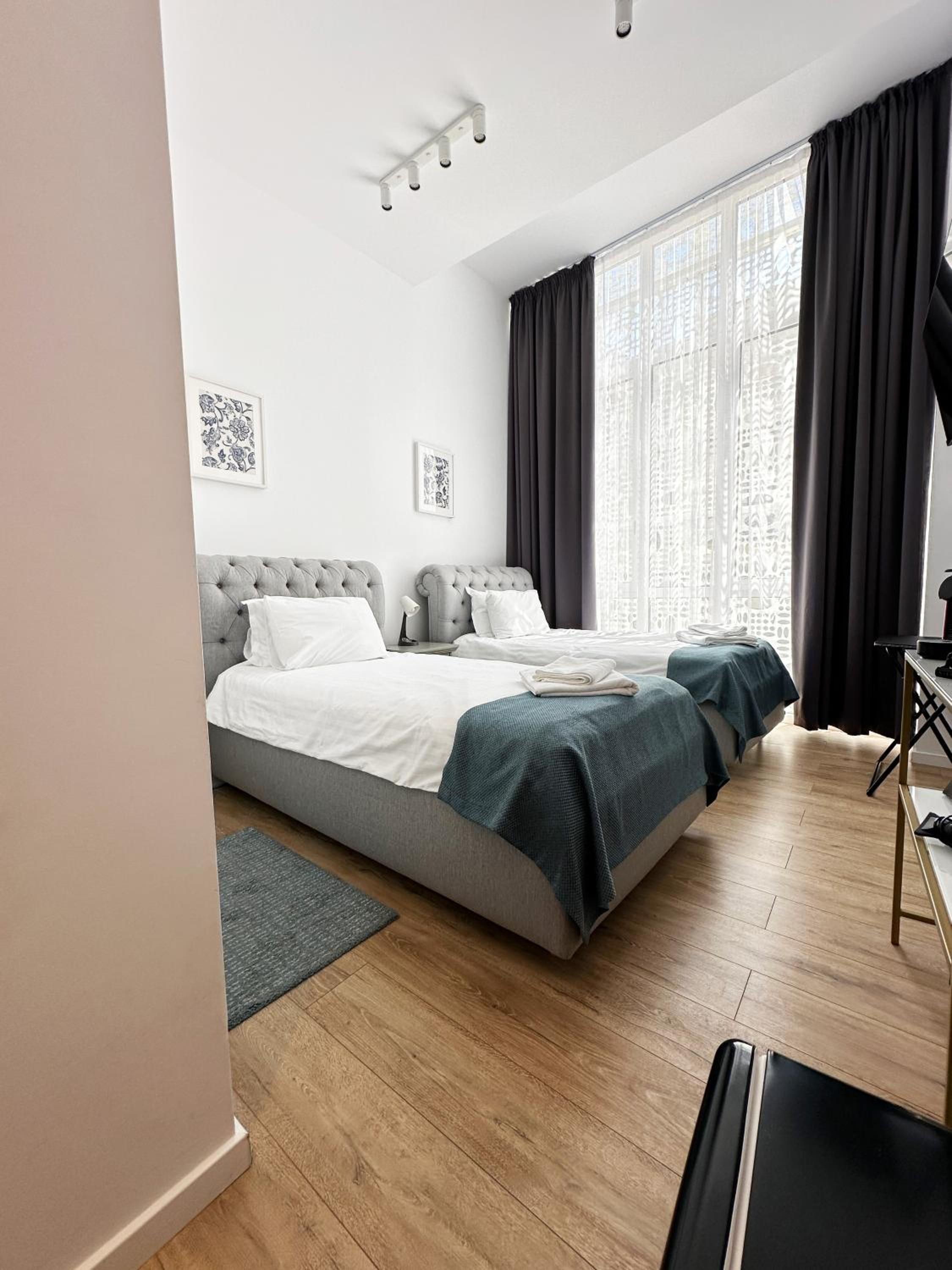 Twin Room - Photo 1