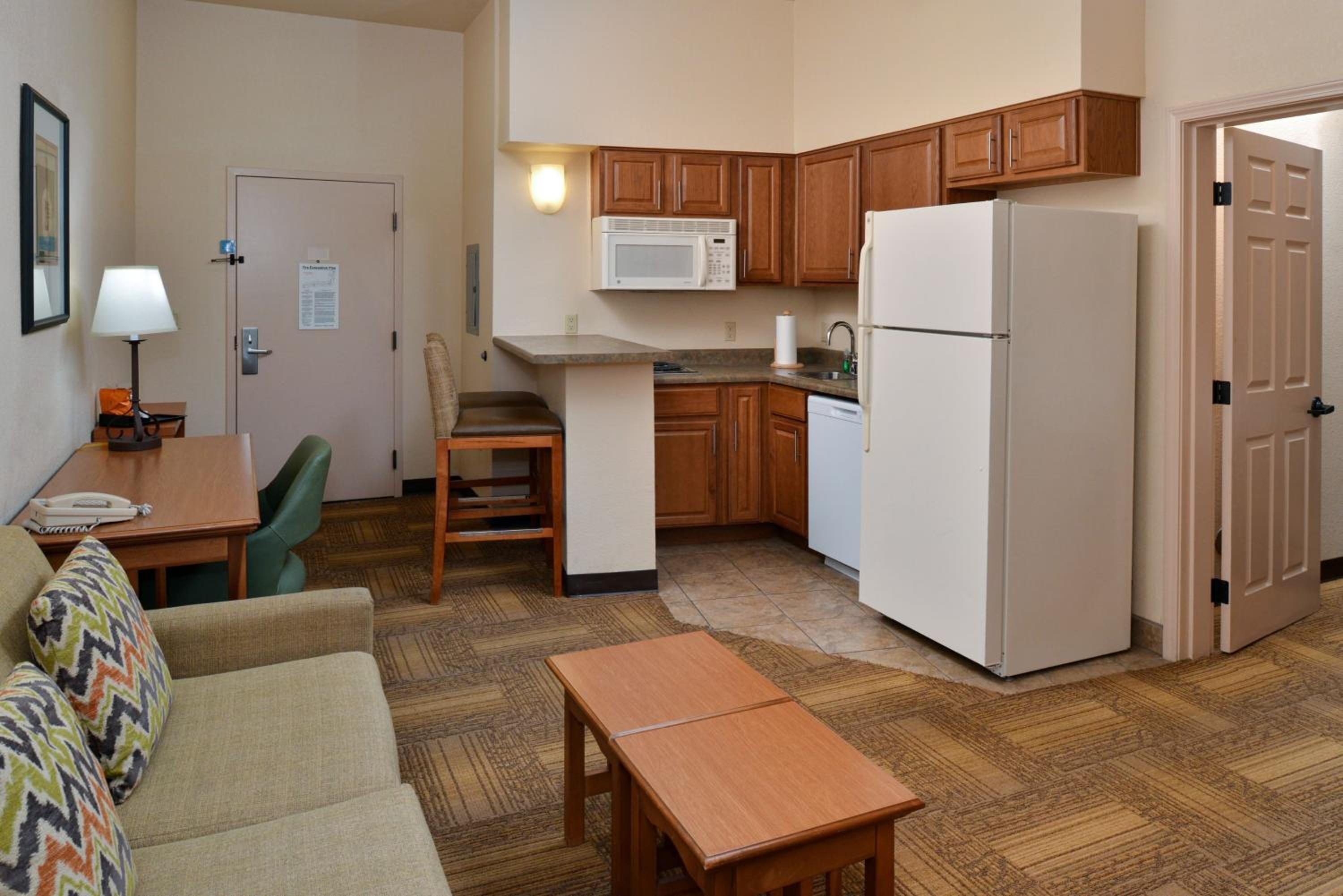 One-Bedroom King Suite - Photo 8