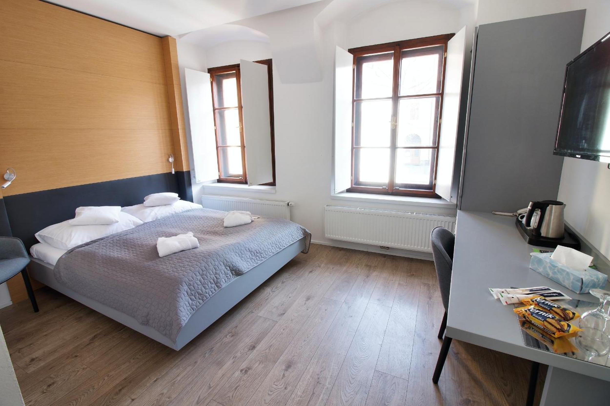Deluxe Double Room - Photo 1