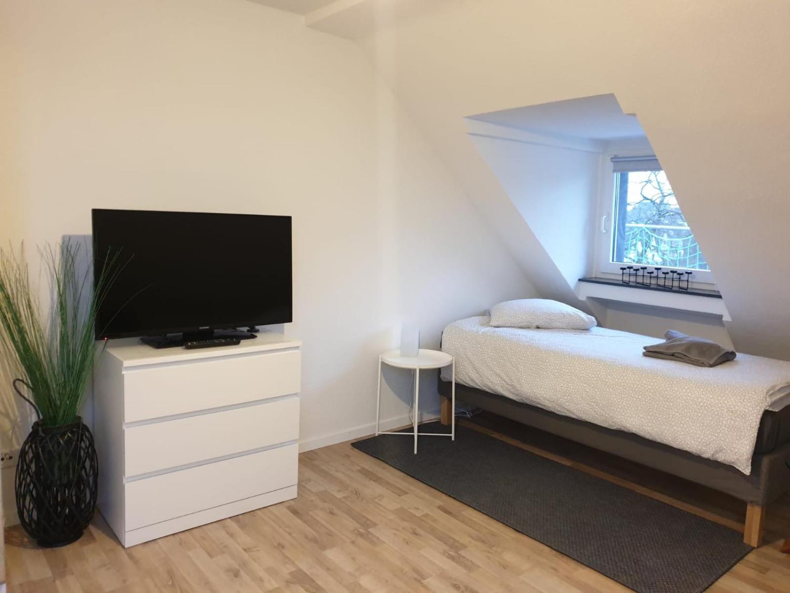 Three-Bedroom Apartment photo 2