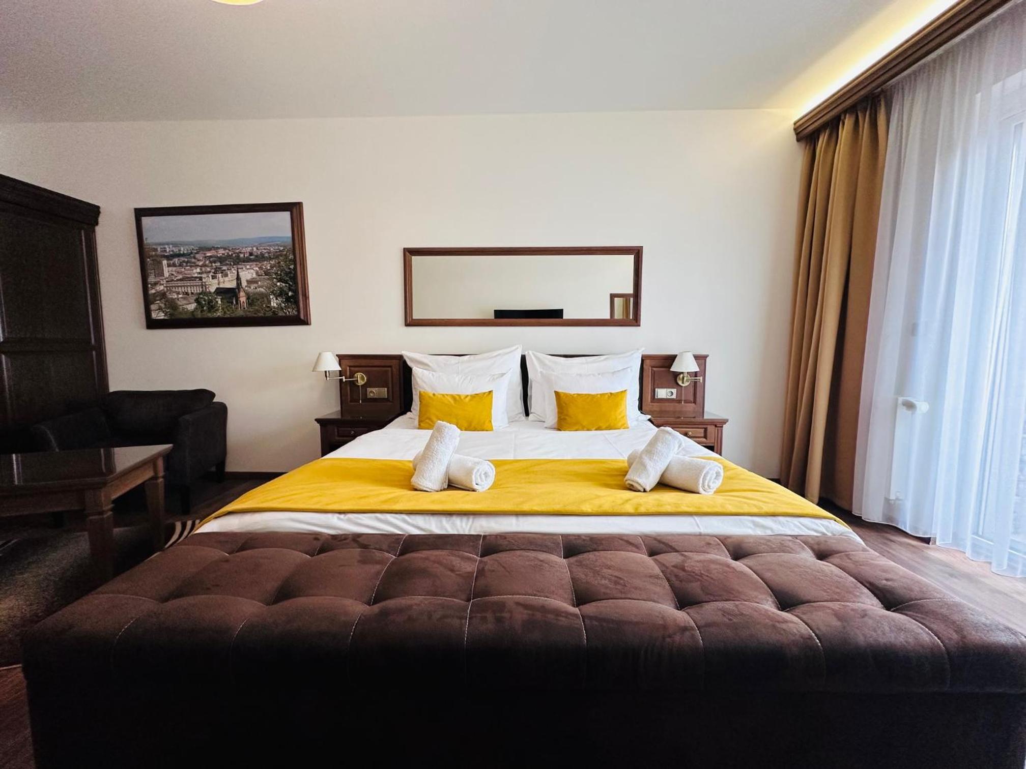 King Room with Balcony photo 1