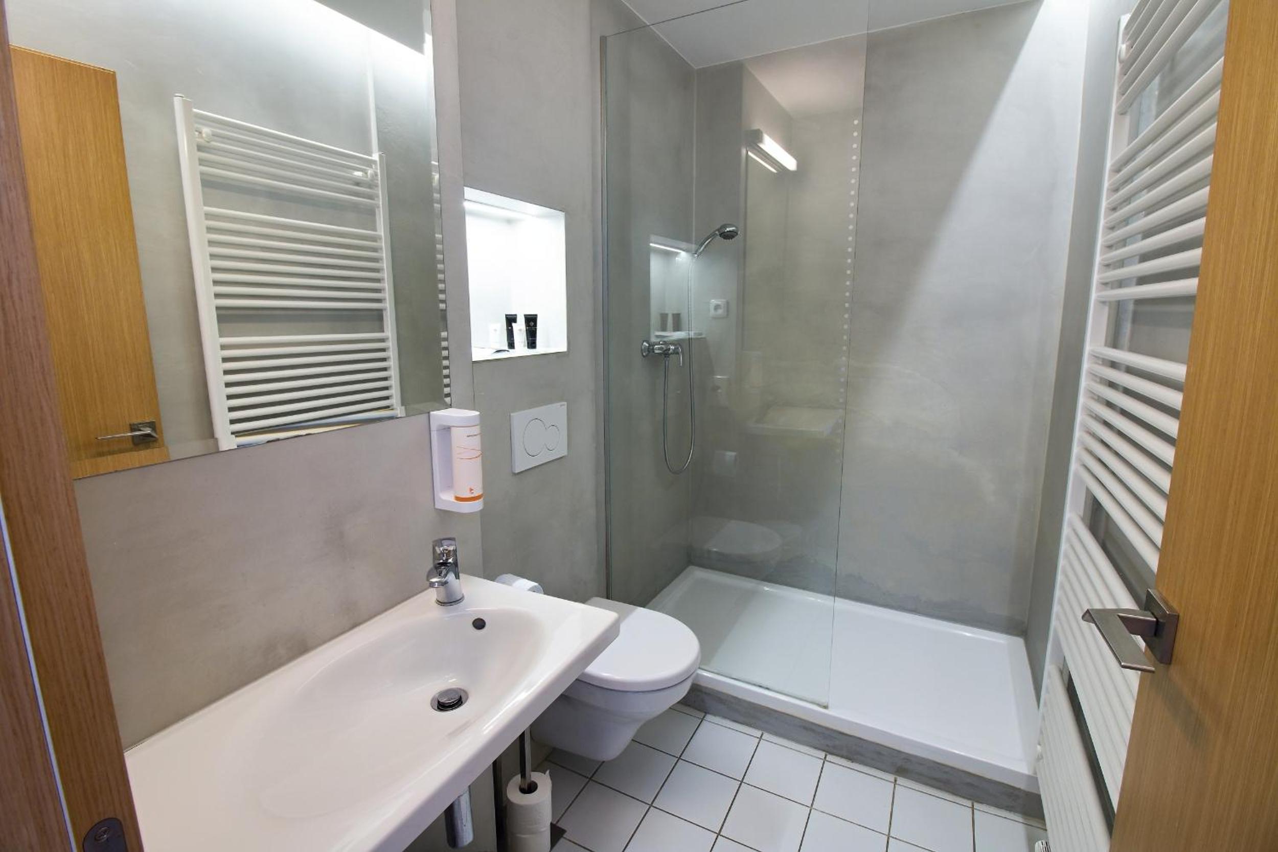 Economy Double Room - Photo 2