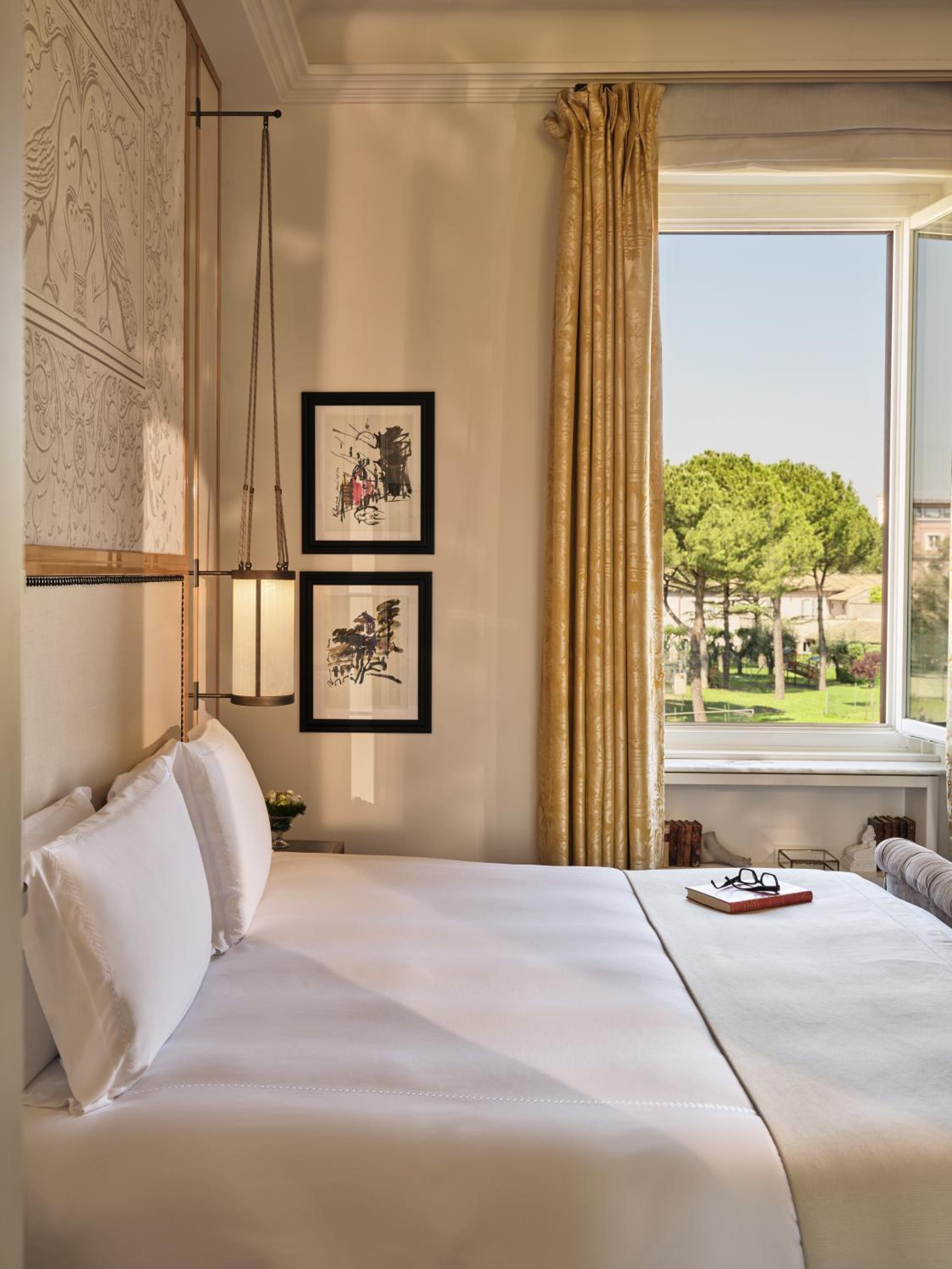 Deluxe Family Suite photo 3