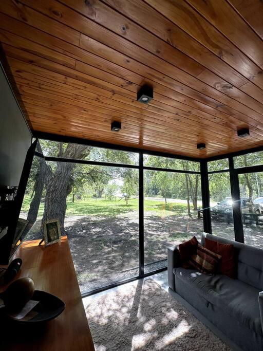 One-Bedroom House photo 1