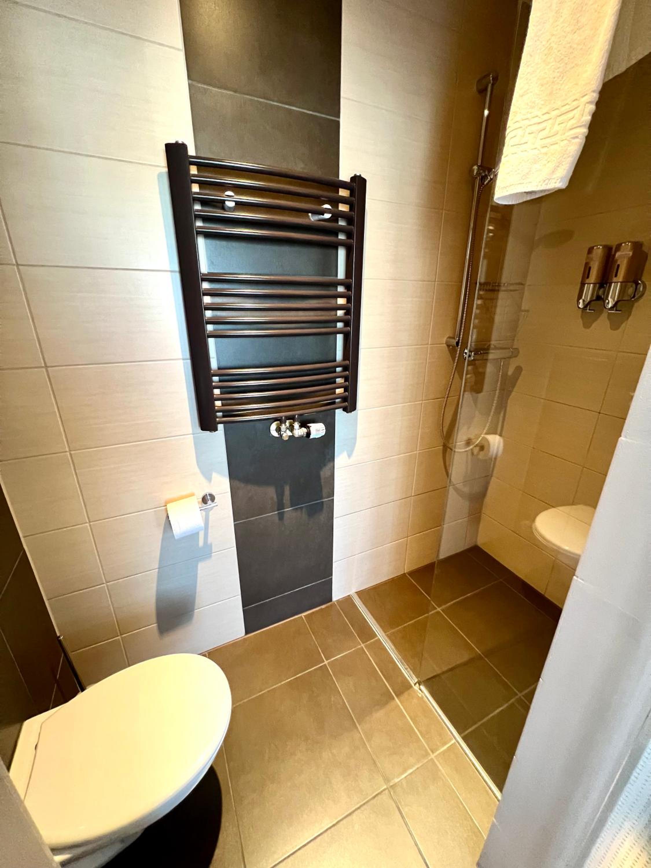Single Room photo 3
