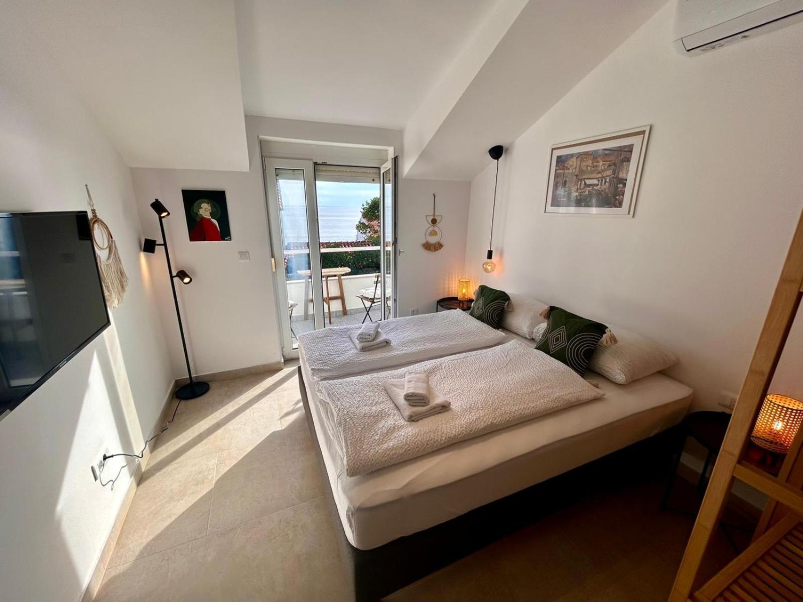 Studio with Sea View