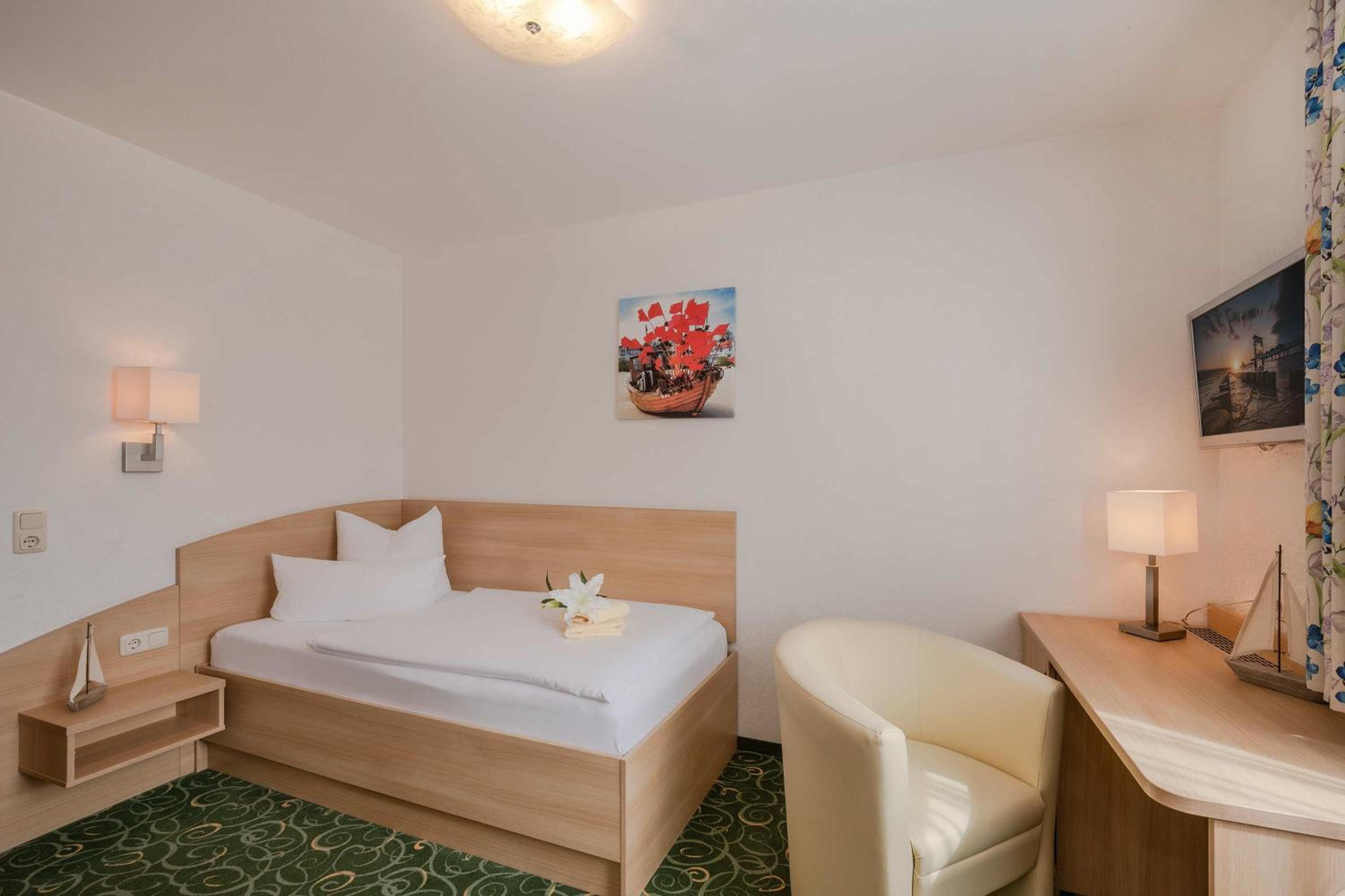Standard Single Room with Shower photo 1