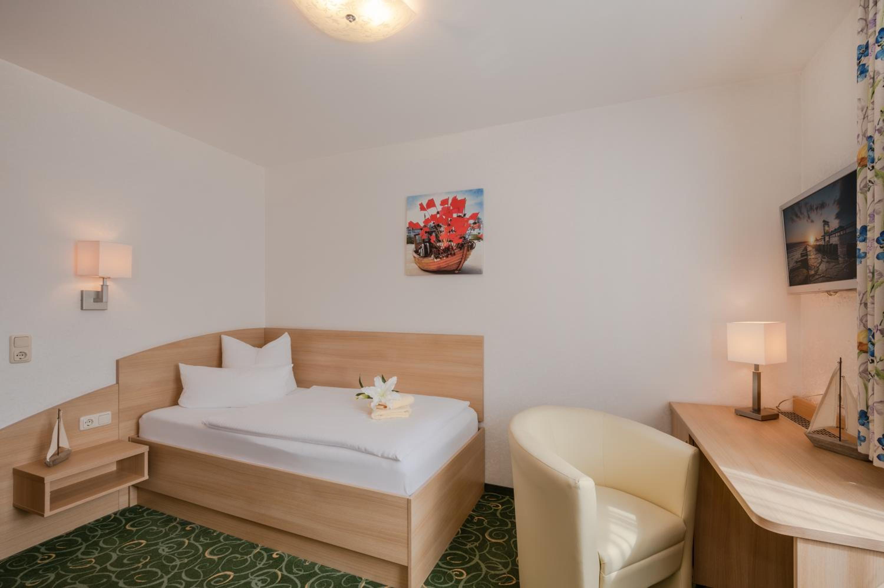 Single Room with Shower photo 2