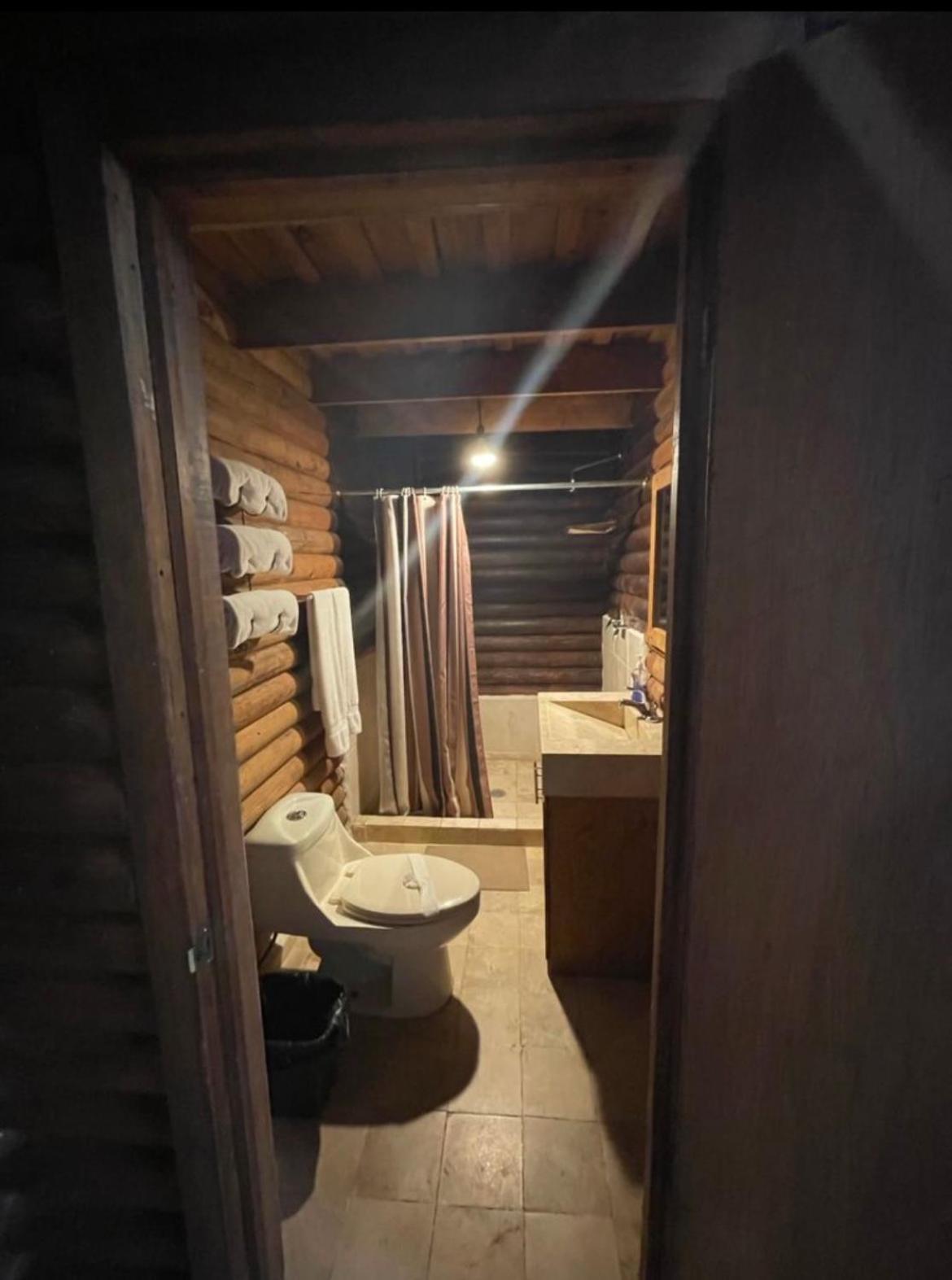 Three-Bedroom House photo 3
