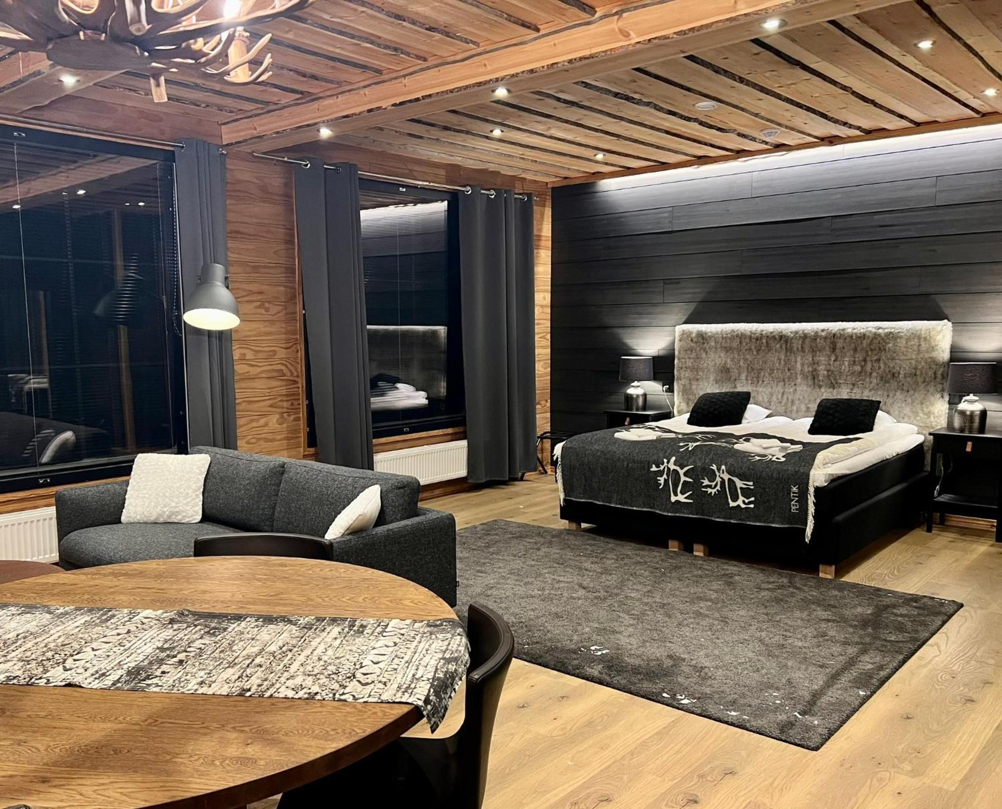 Studio Apartment photo 1