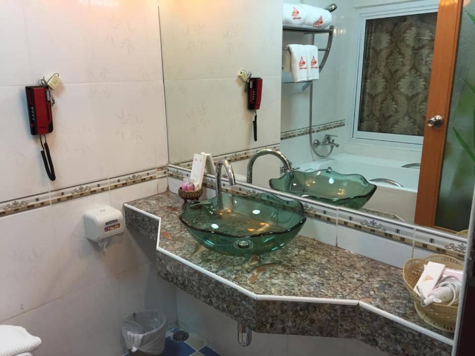 Deluxe Double or Twin Room photo 3