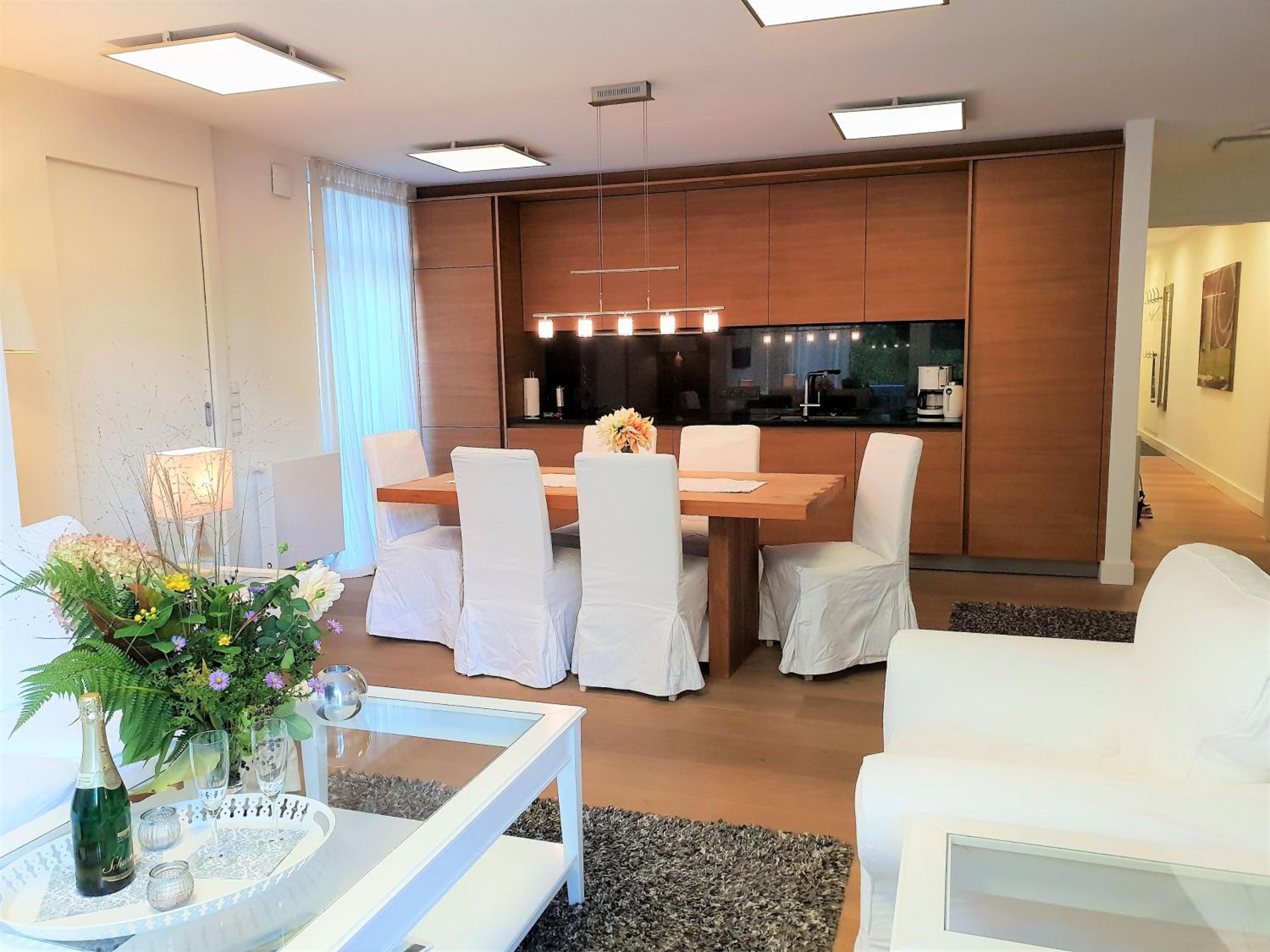 Apartment with Terrace photo 3