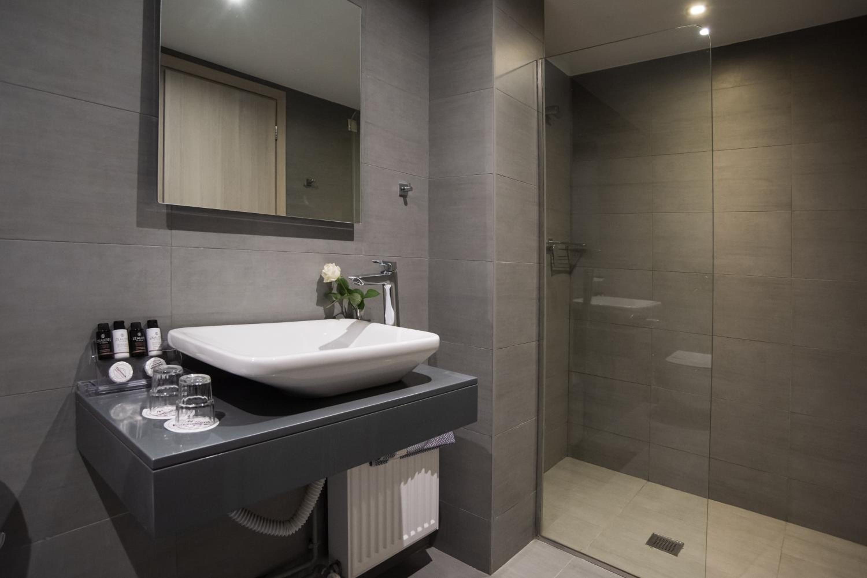 Single Room - Photo 19