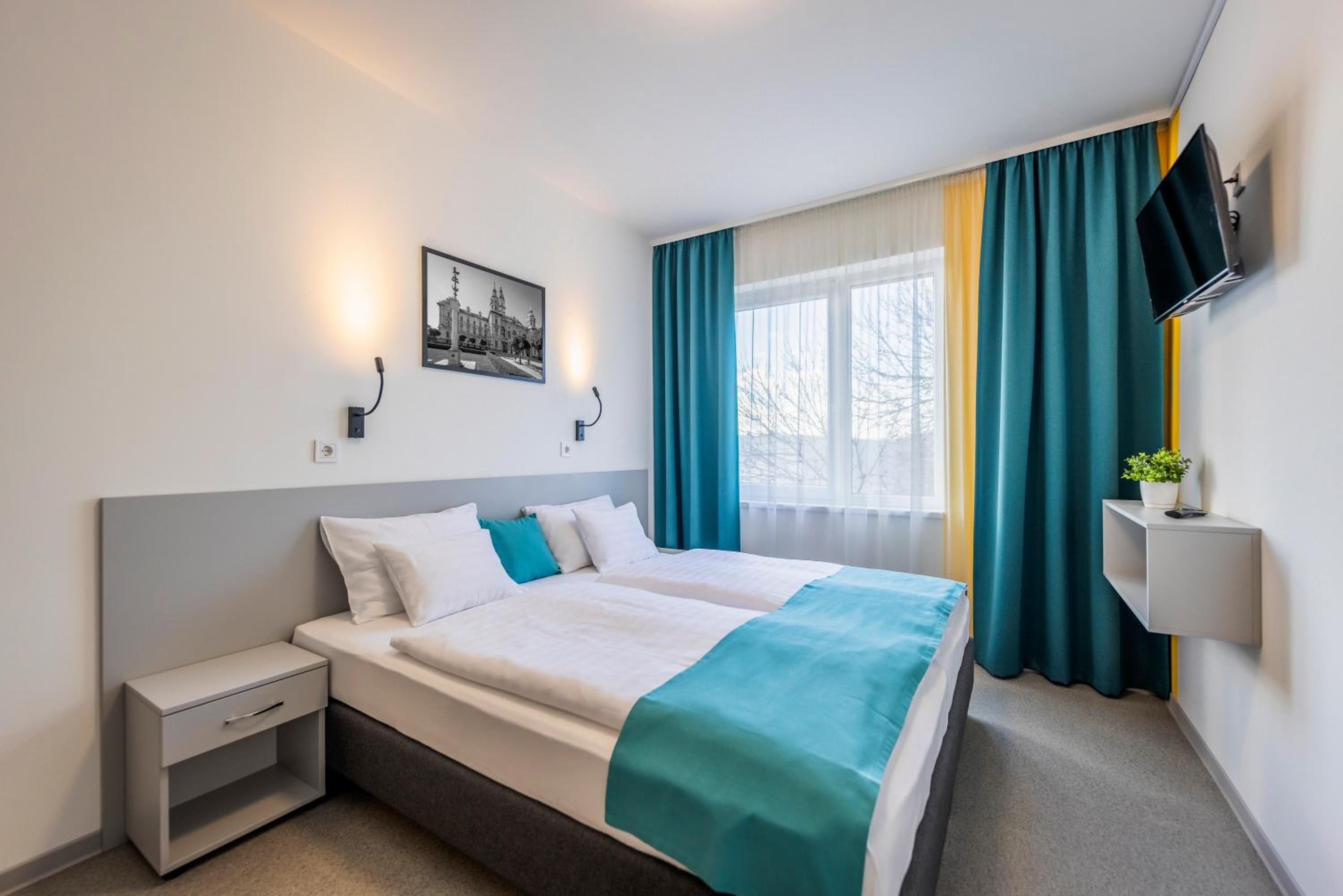 Double Room - Photo 1