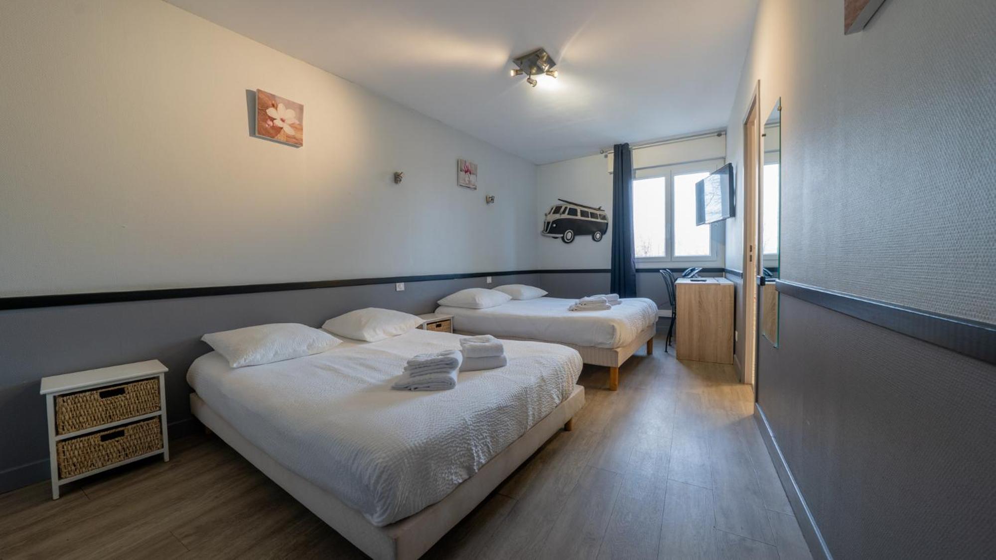 Quadruple Room - Photo 8