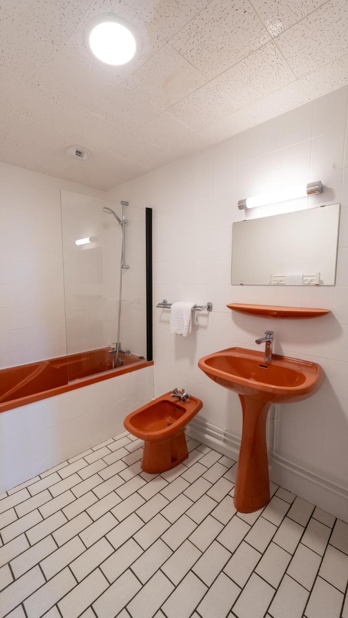 Quadruple Room - Photo 11