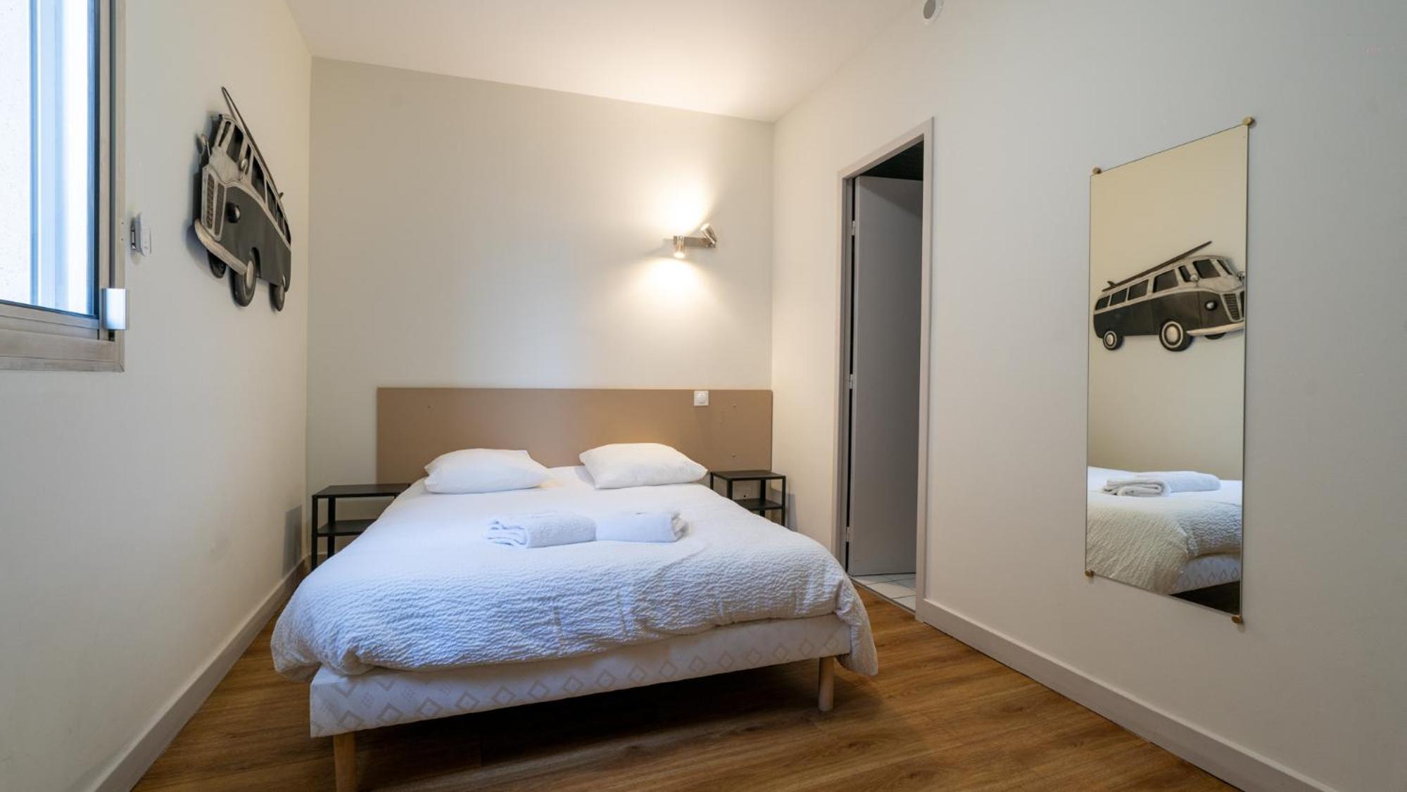 Double Room - Photo 6