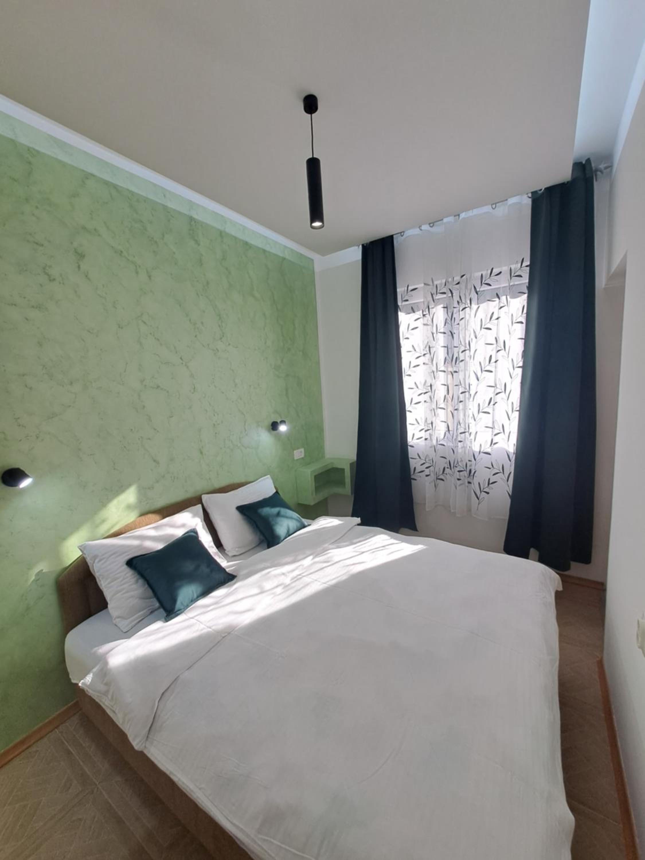 Apartment photo 2