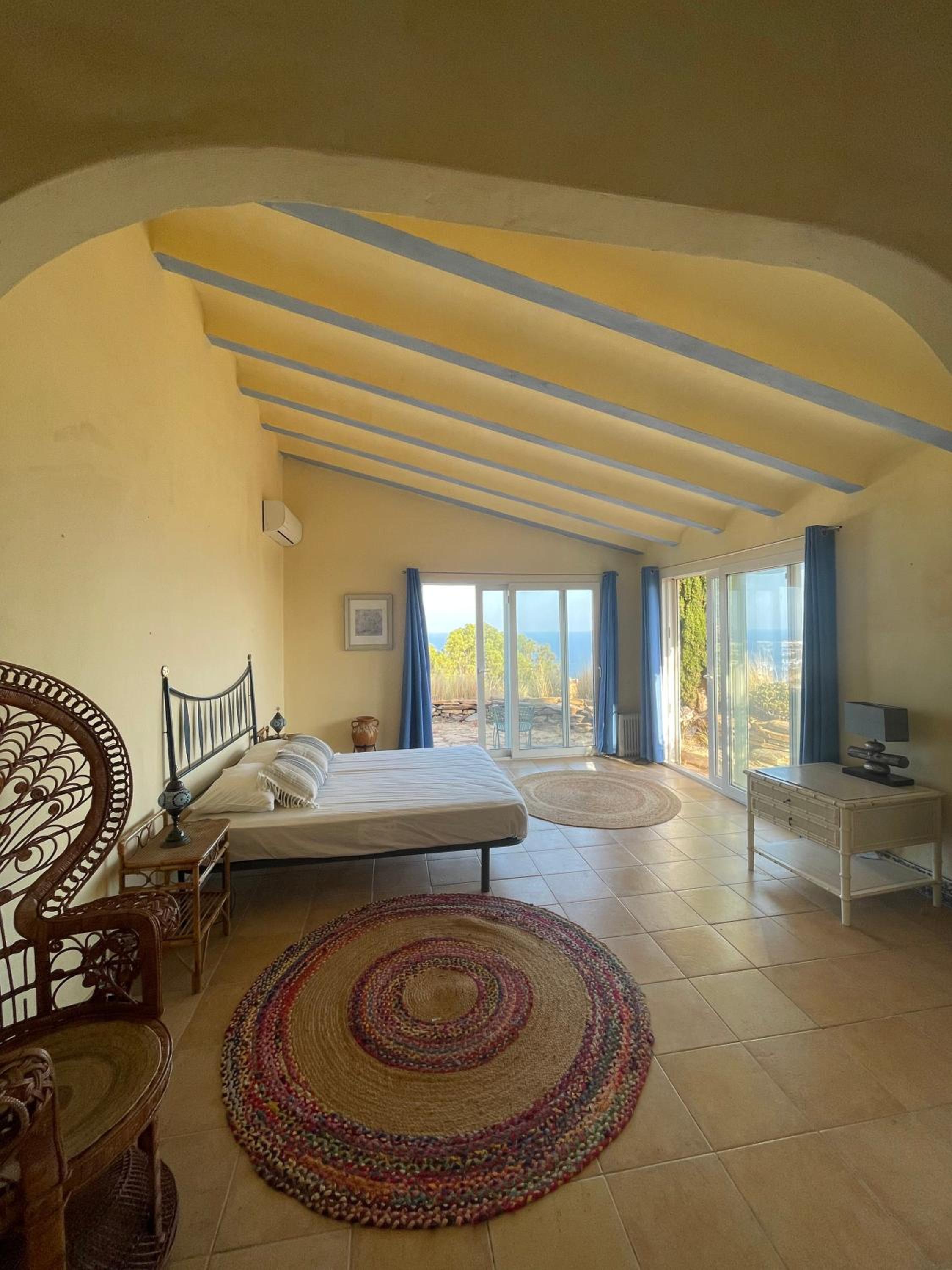 Villa de Tres Habitaciones
