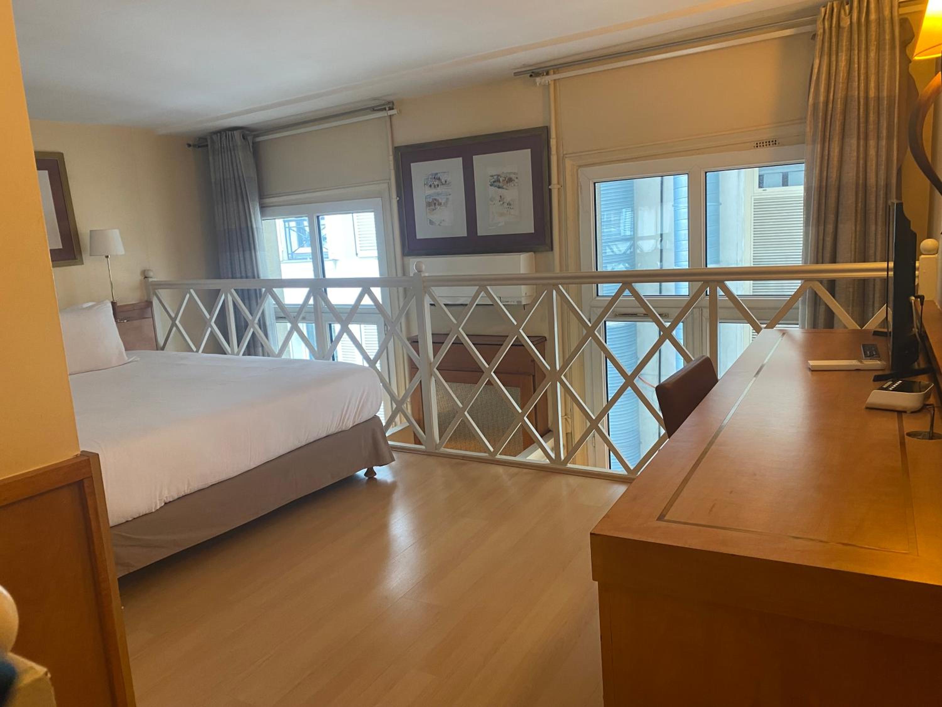 Double Room with Sofa Bed photo 3