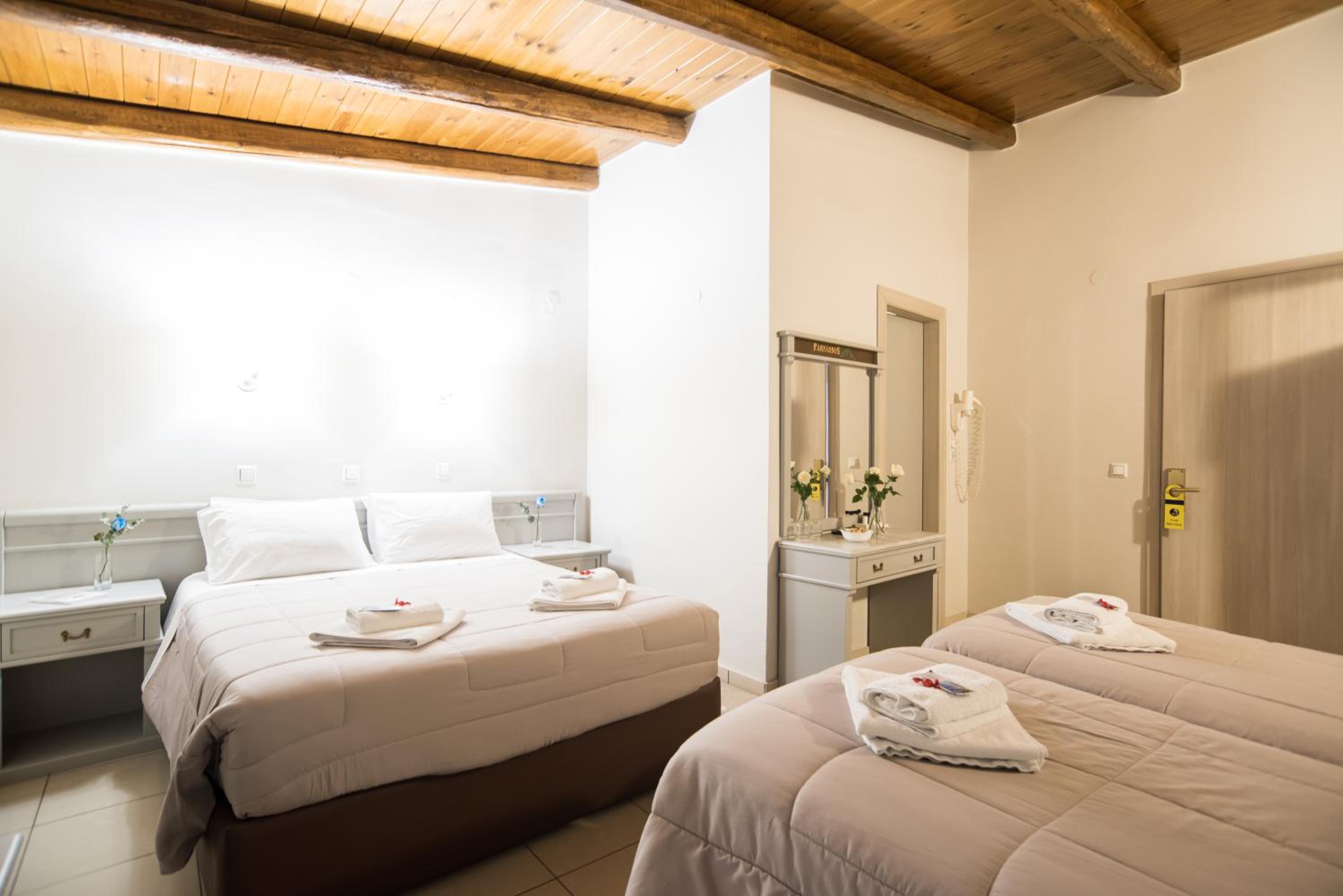 Quadruple Room - Photo 6